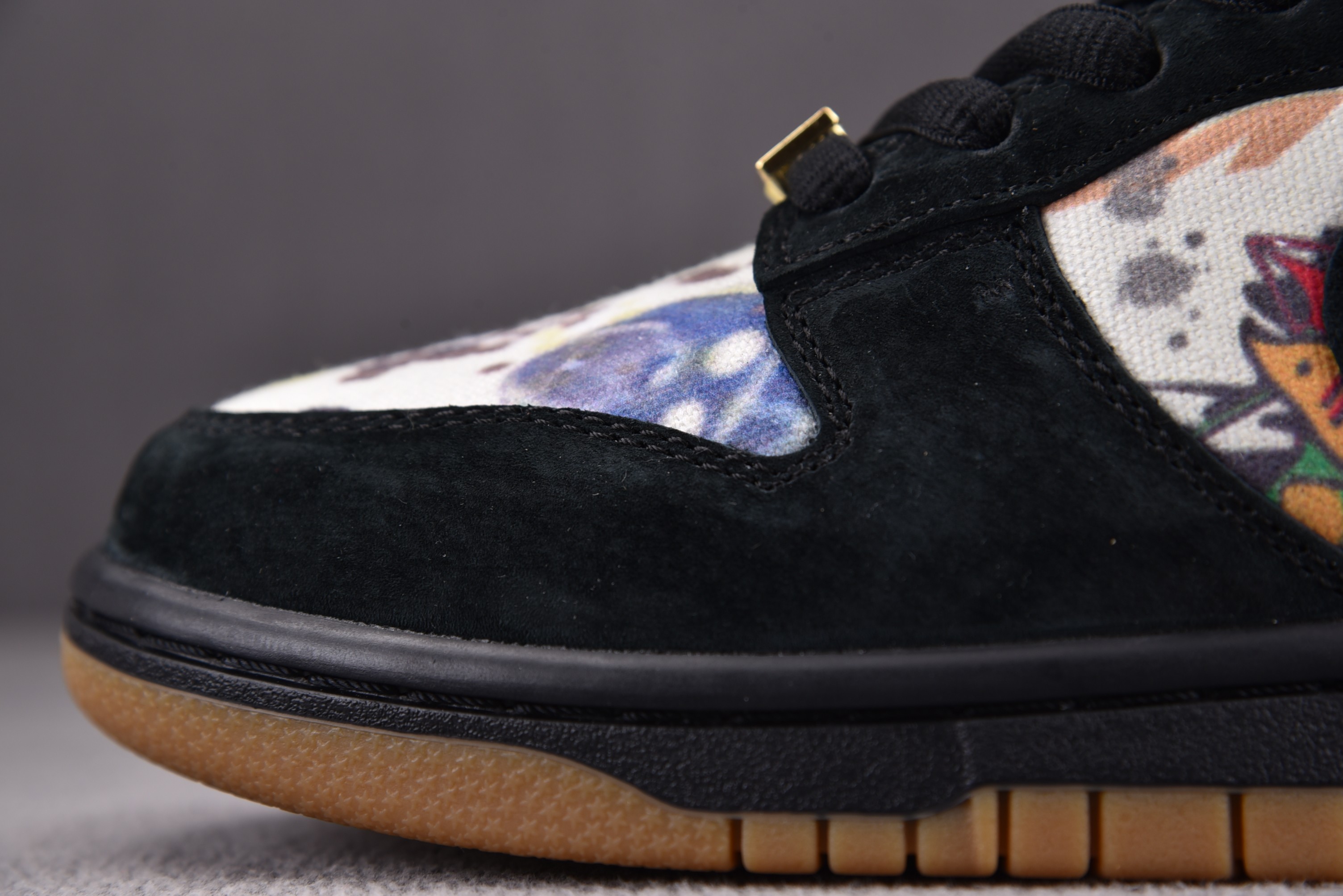 Nike SB Dunk Low Supreme Rammellzee