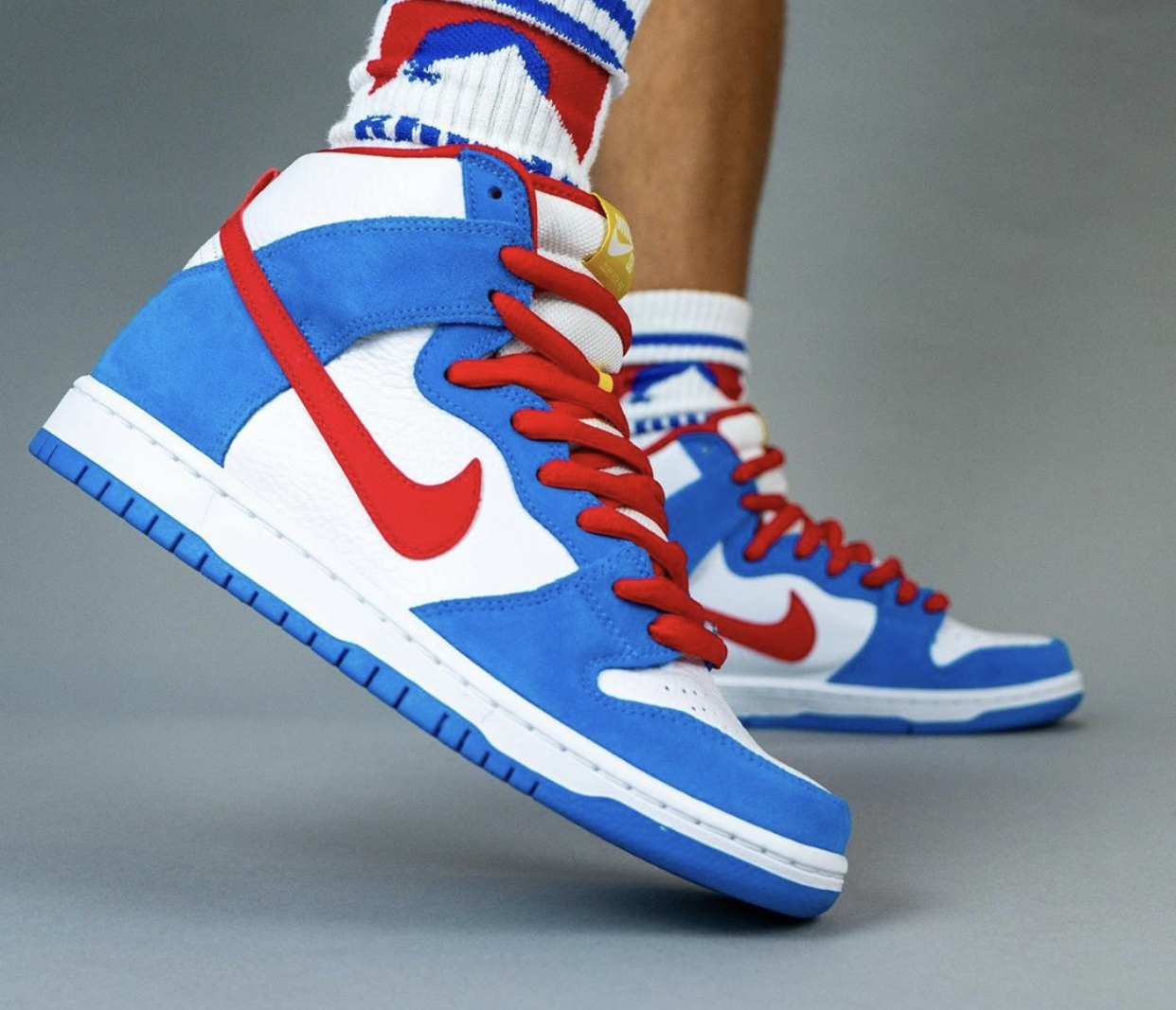 Nike SB Dunk High Doraemon
