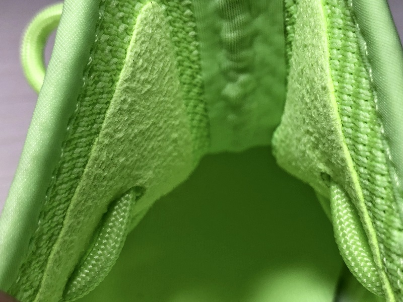 adidas Yeezy Boost 350 V2 Glow