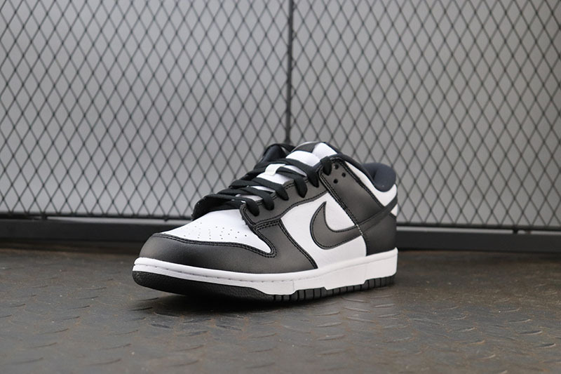 【RTS】Nike Dunk Low Retro White Black (2021)