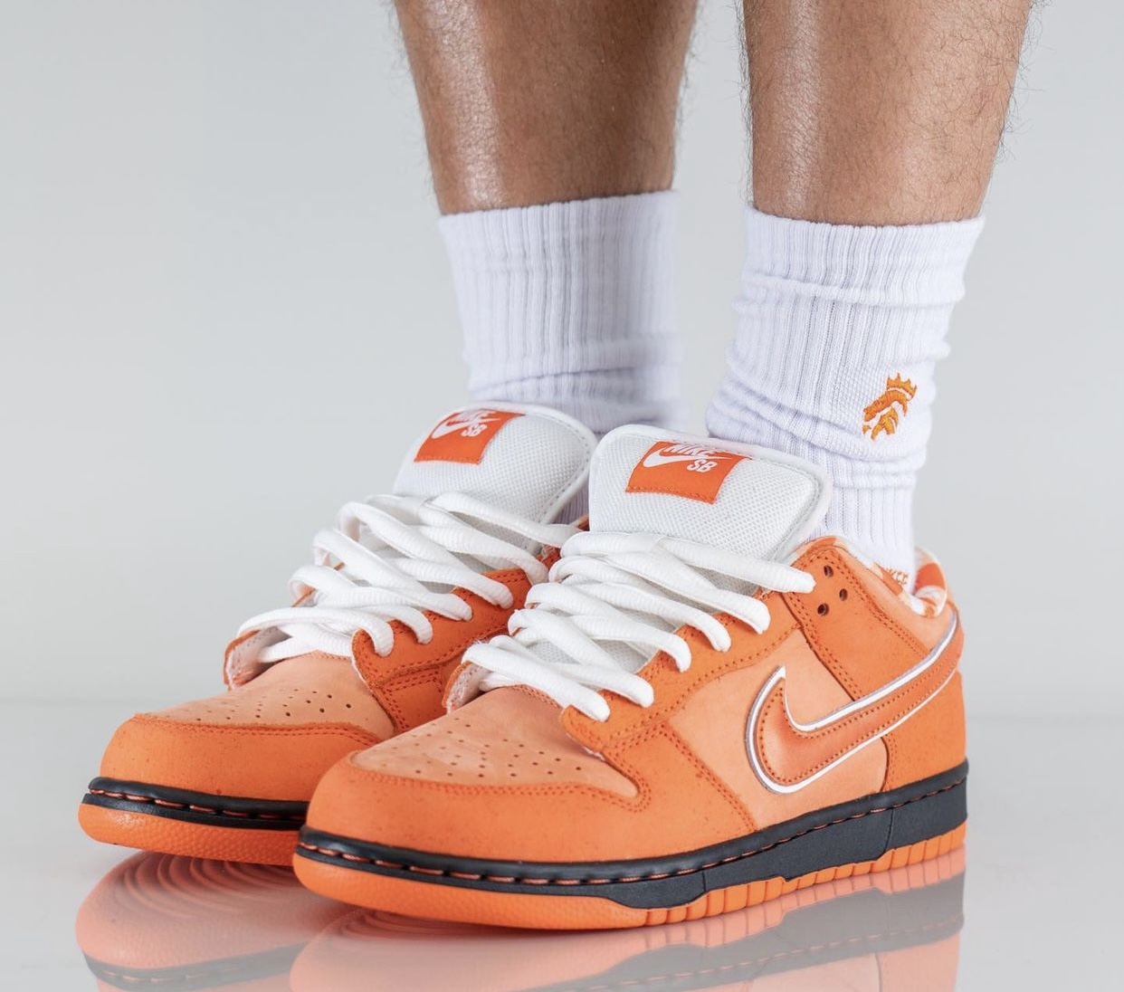 Nike SB Dunk Low Orange Lobster