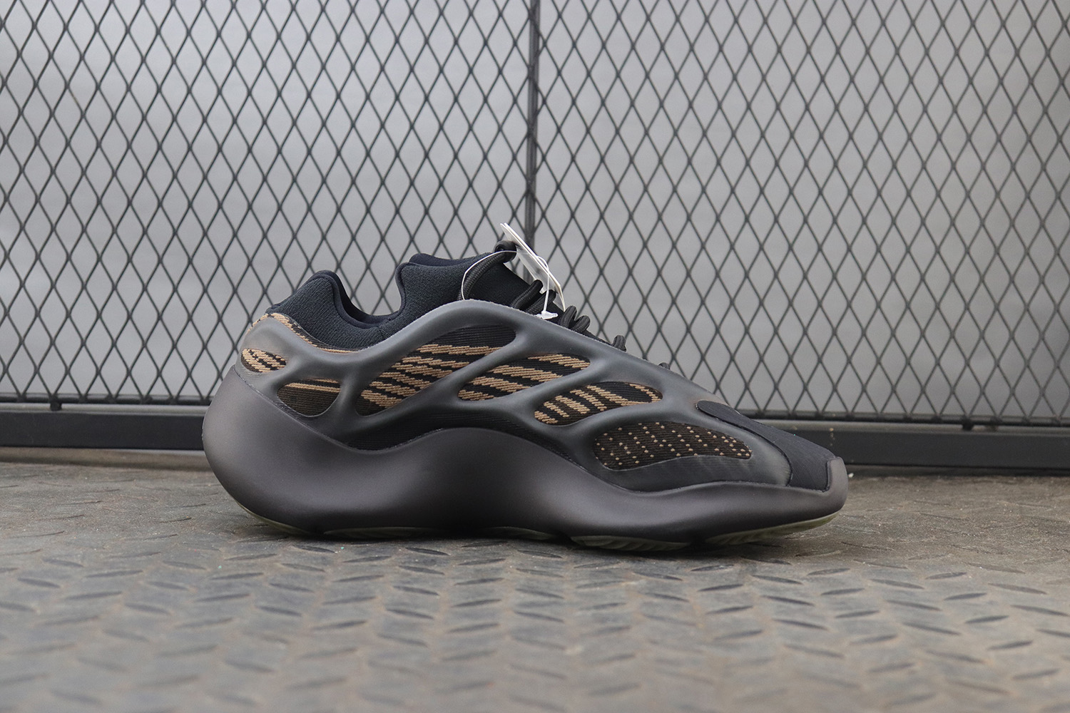 【Clearance】 Adidas Yeezy 700 V3 Clay Brown（US9.5）