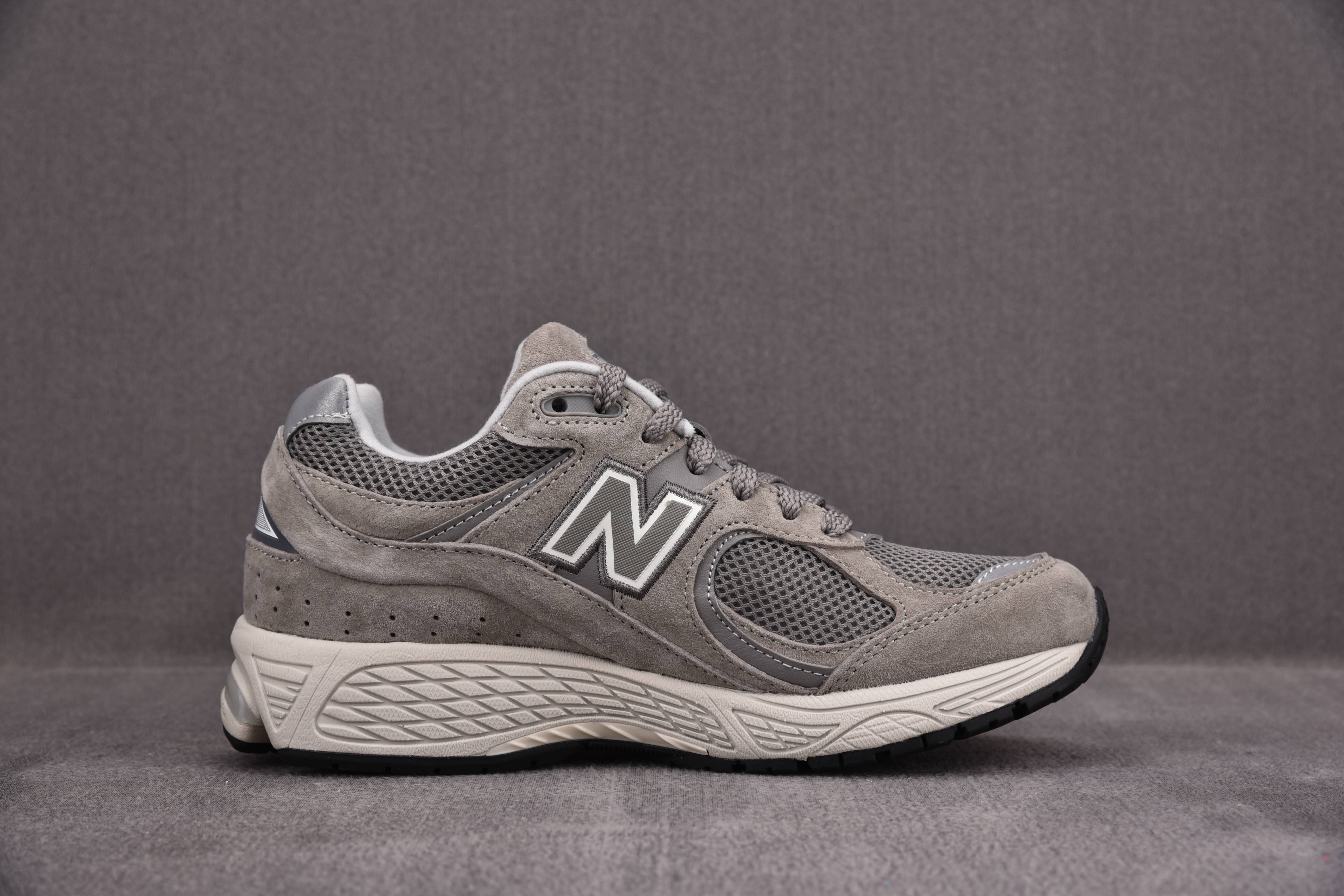 New Balance 2002R Marblehead Light Aluminum