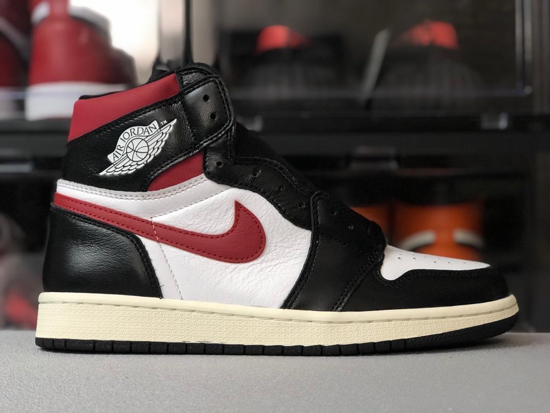 Jordan 1 Retro High OG Gym Red