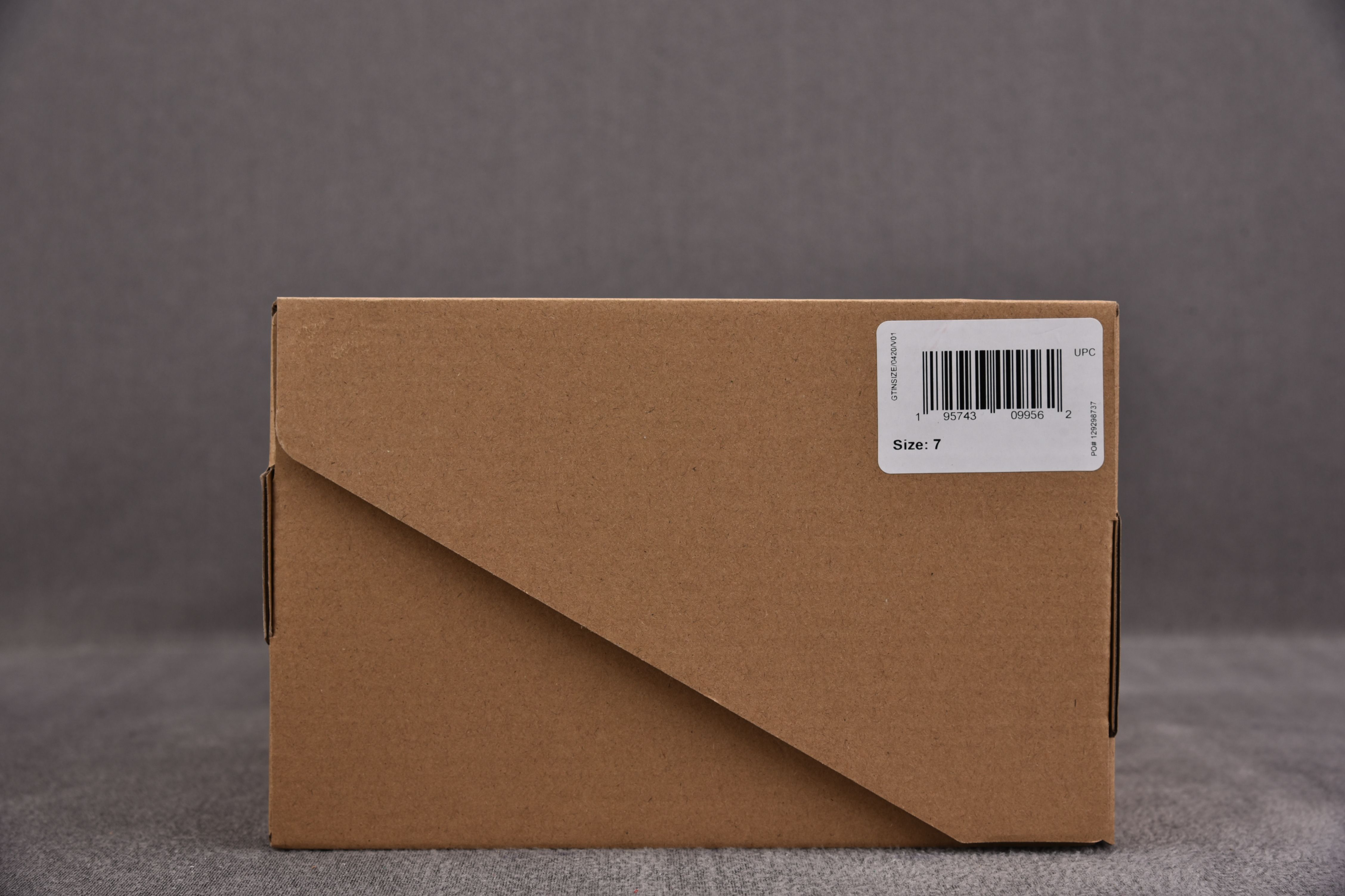 adidas Yeezy Foam RNNR Sulfur