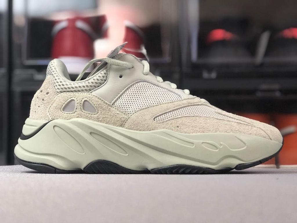【Clearance】 Adidas Yeezy Boost 700 Salt（US12）