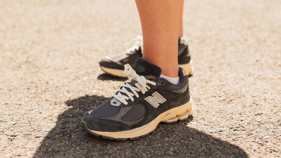 New Balance 2002R Black Dark Grey