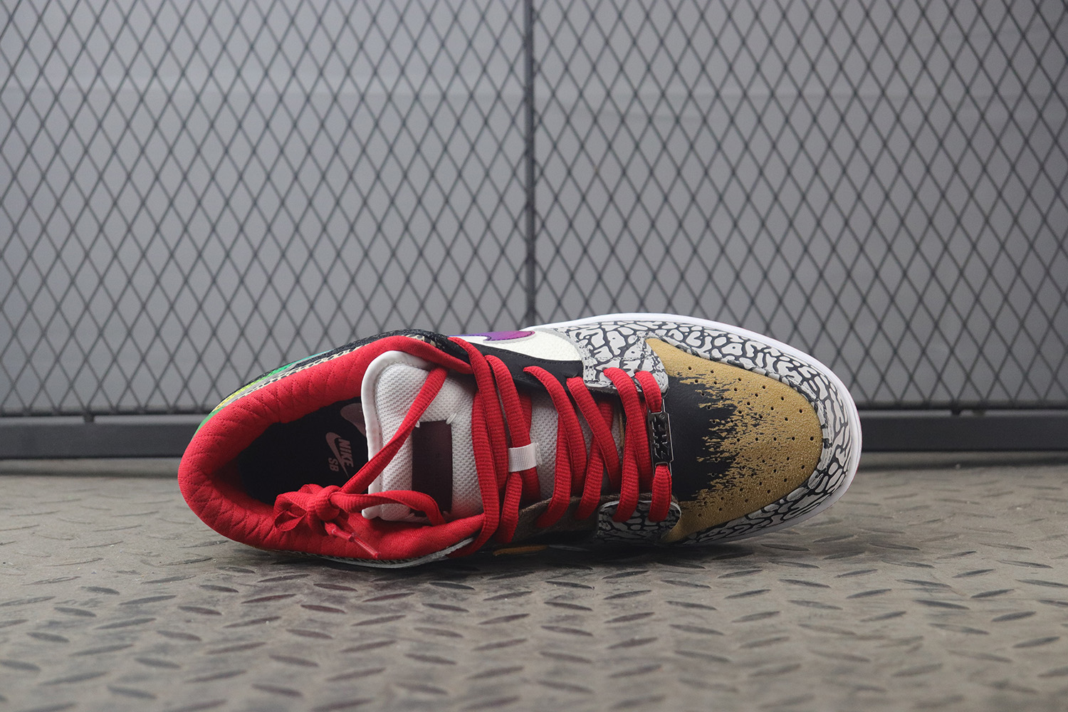 Nike SB Dunk Low What The Paul