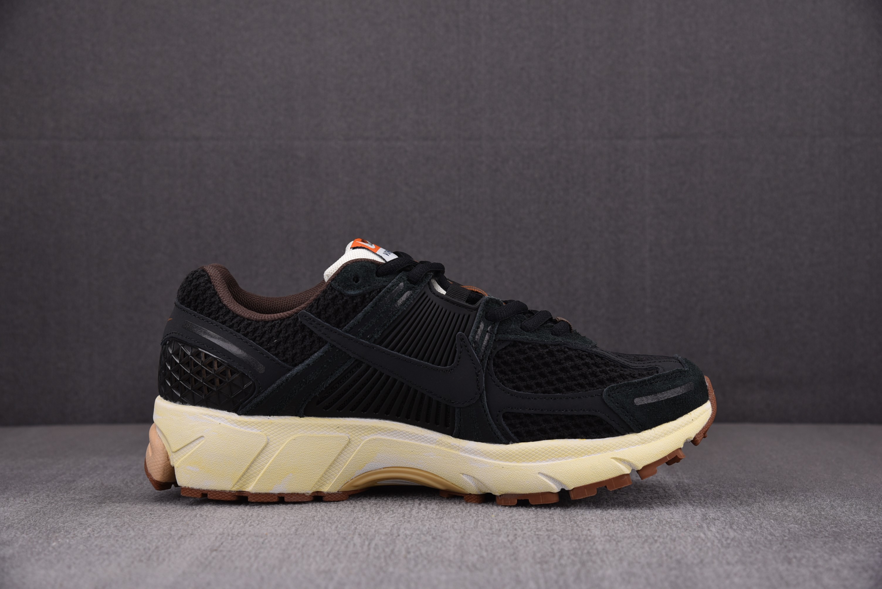 Nike Zoom Vomero 5 Black Sesame