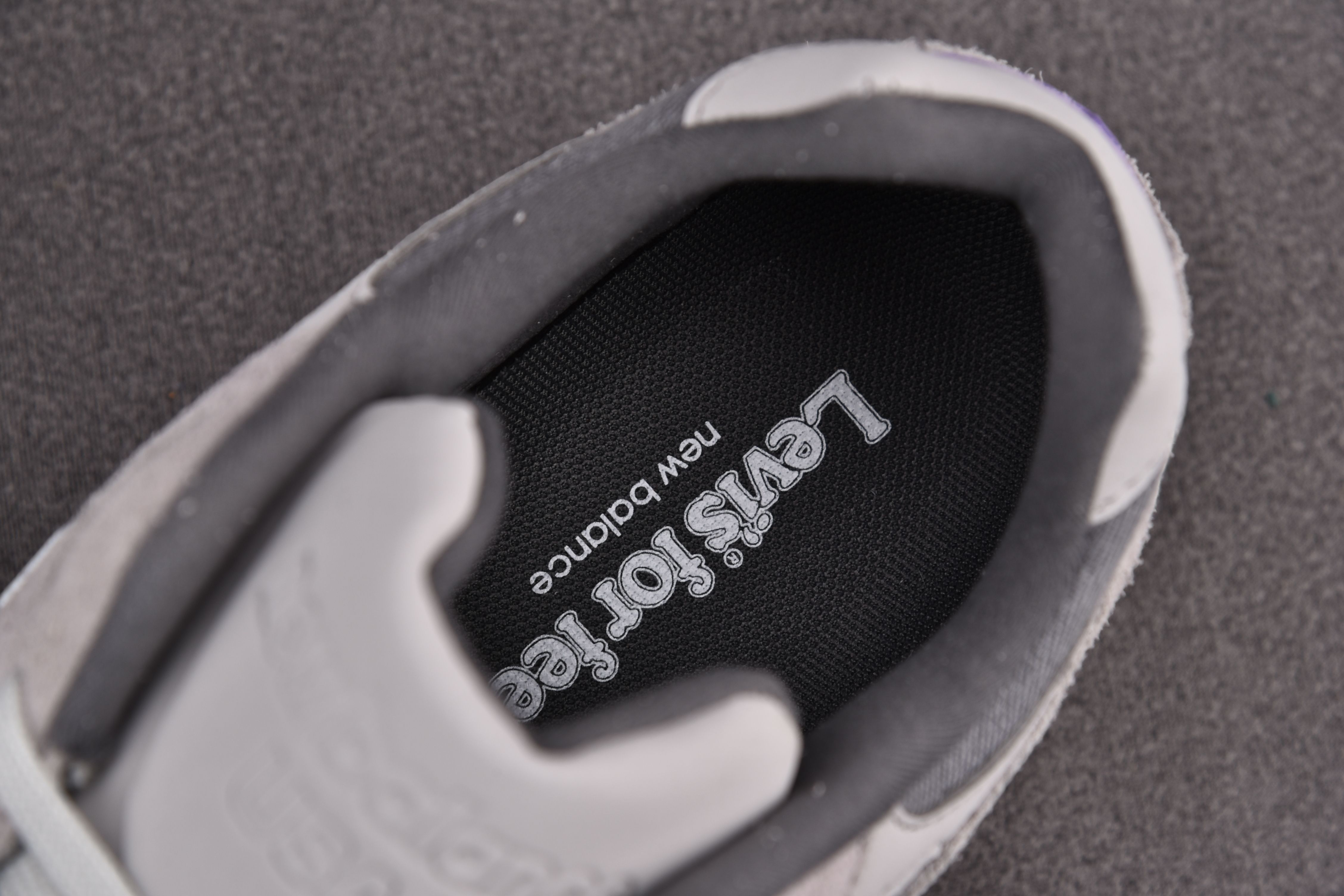 New Balance 990 V3 Levi's