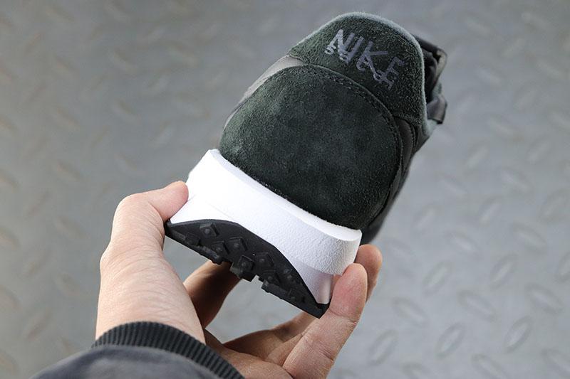 Sacai x Nike LVD Waffle Daybreak 2.0