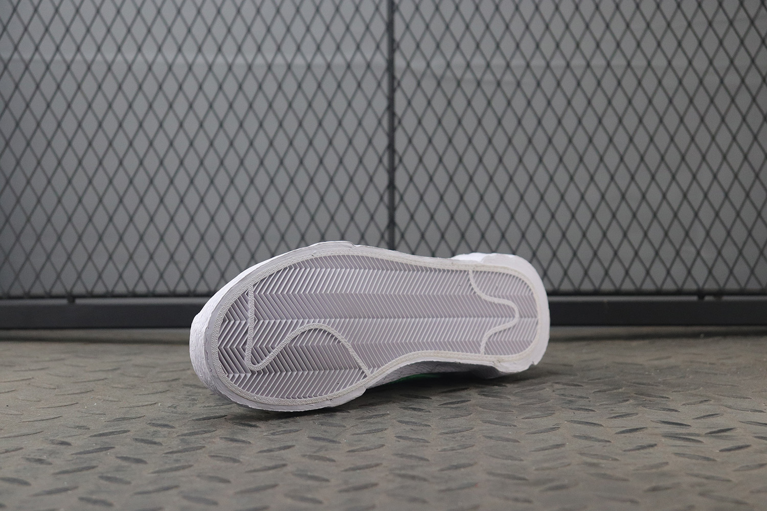 Nike Blazer Low sacai Medium Grey Classic Green