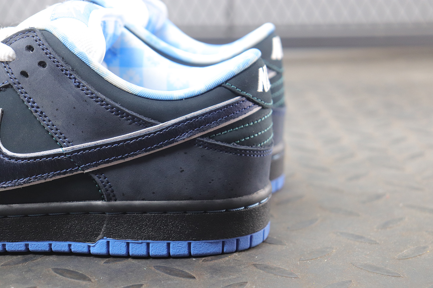 Nike Dunk SB Low Blue Lobster