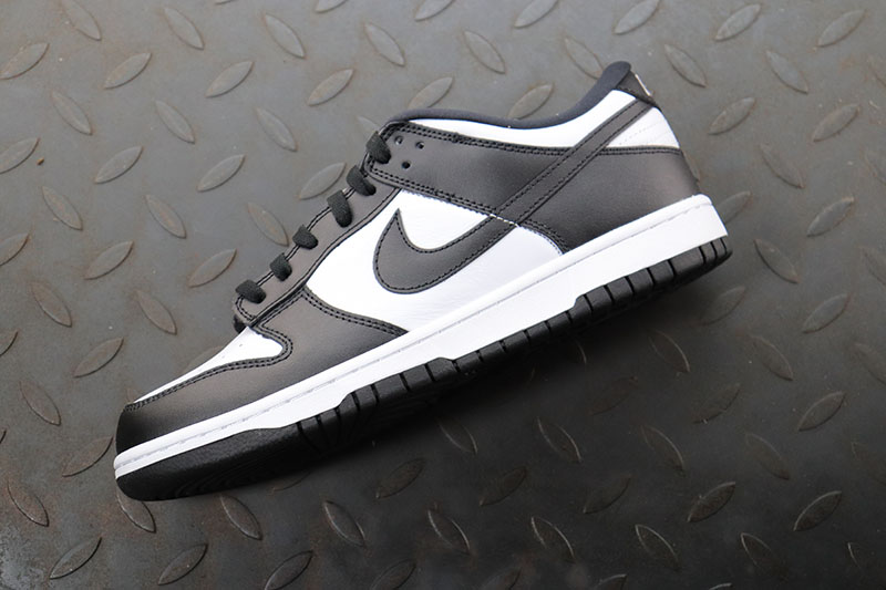 【RTS】Nike Dunk Low Retro White Black (2021)