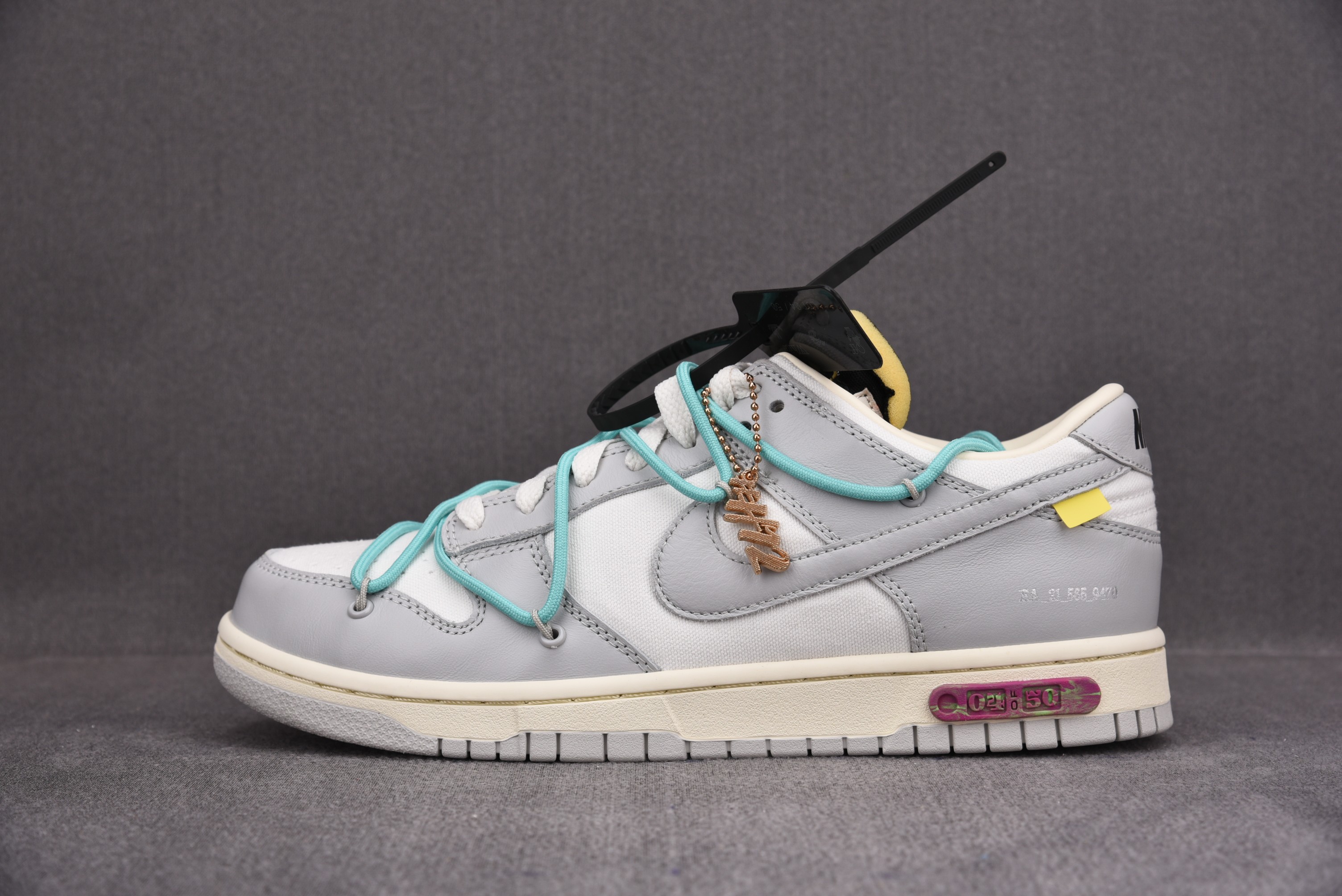 Nike Dunk Low Off-White Lot 4