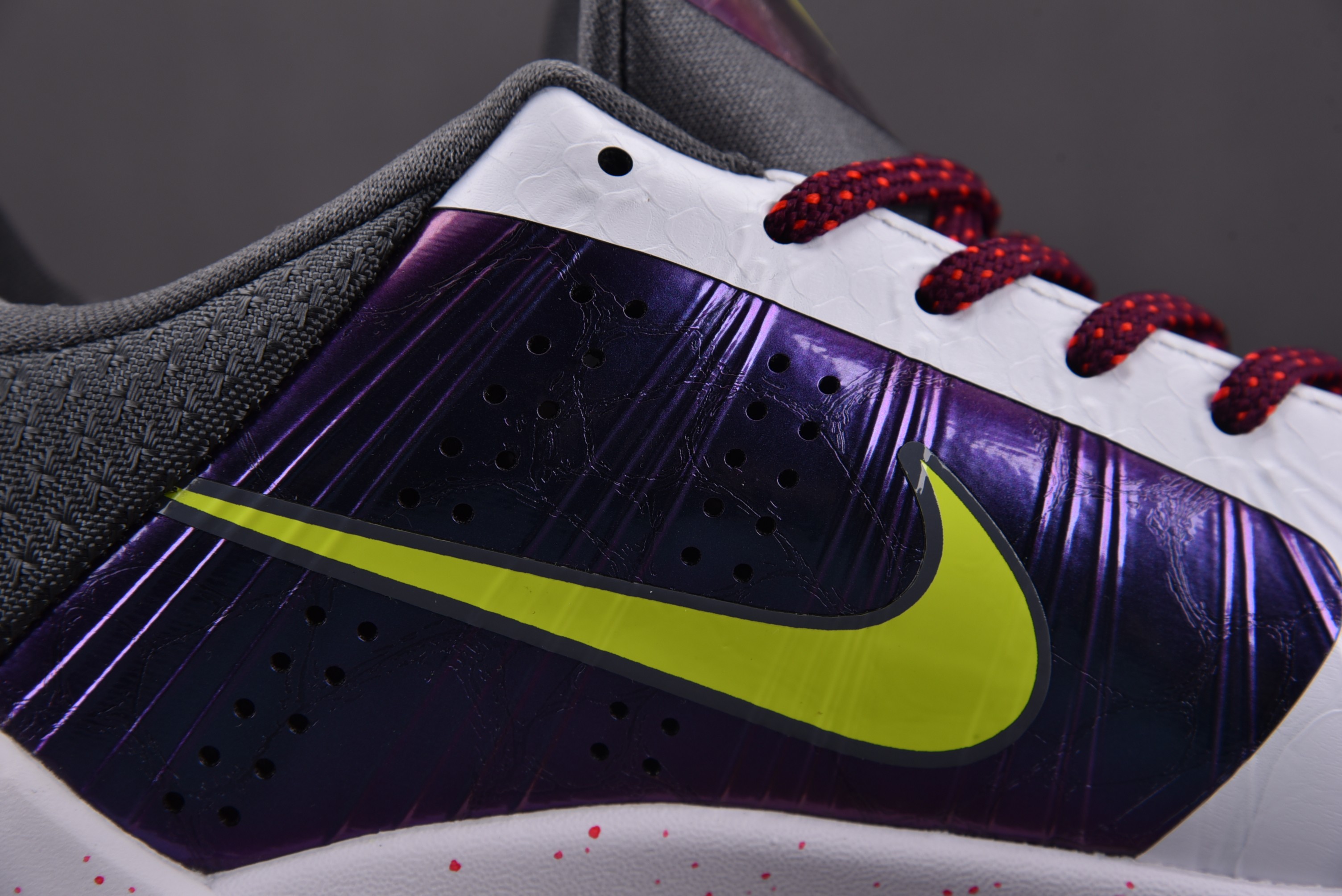 Nike Kobe 5 Protro Chaos