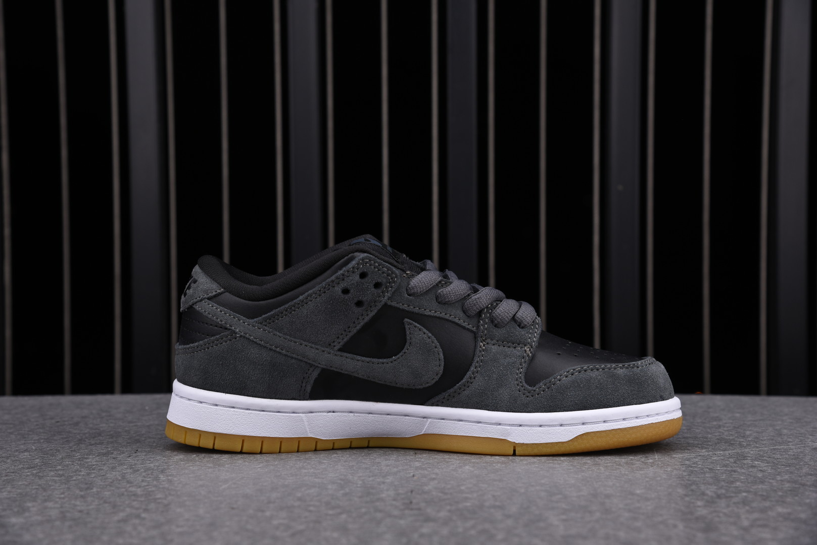 Nike SB Dunk Low Dark Grey Black Gum