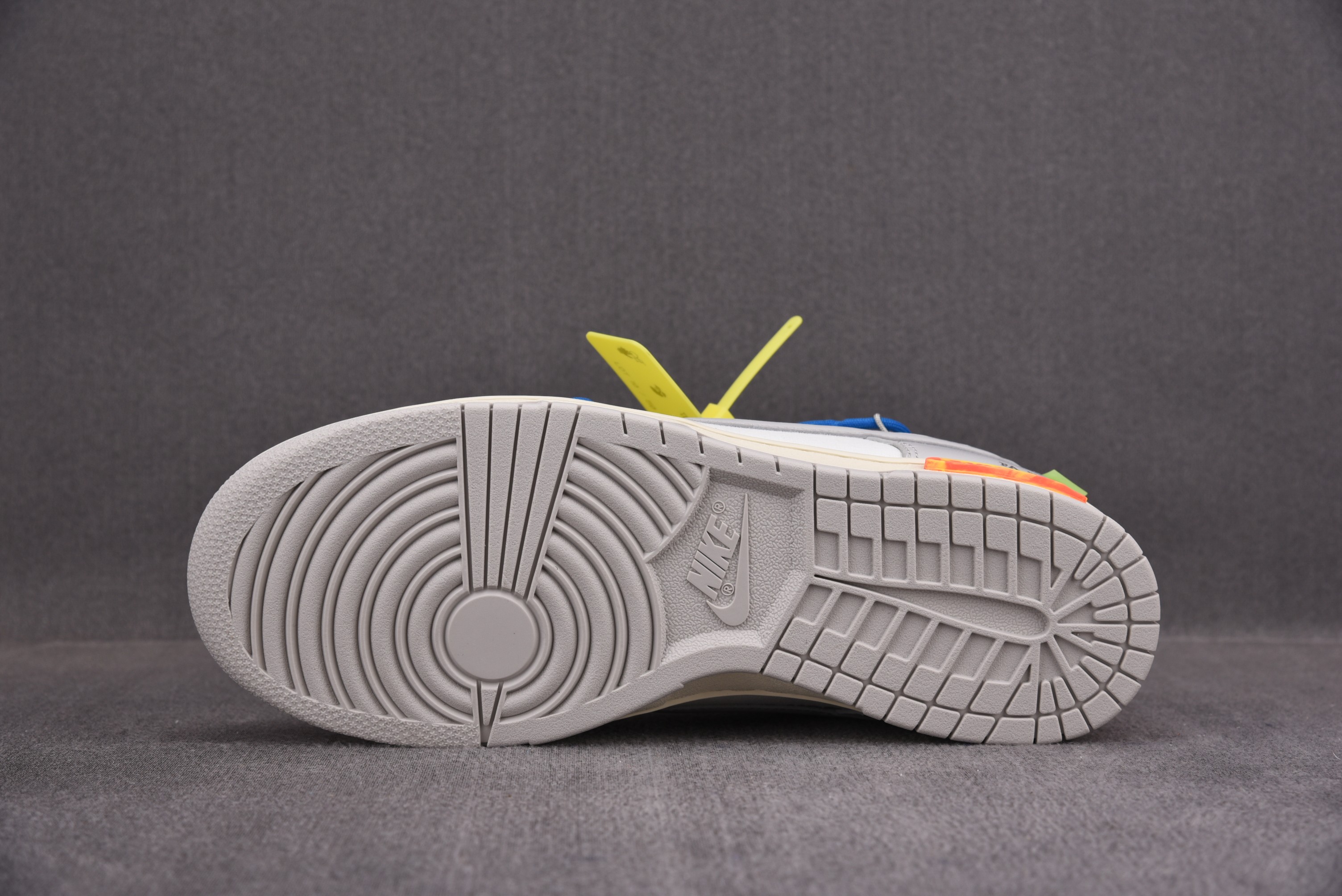 Nike Dunk Low Off-White Lot 10