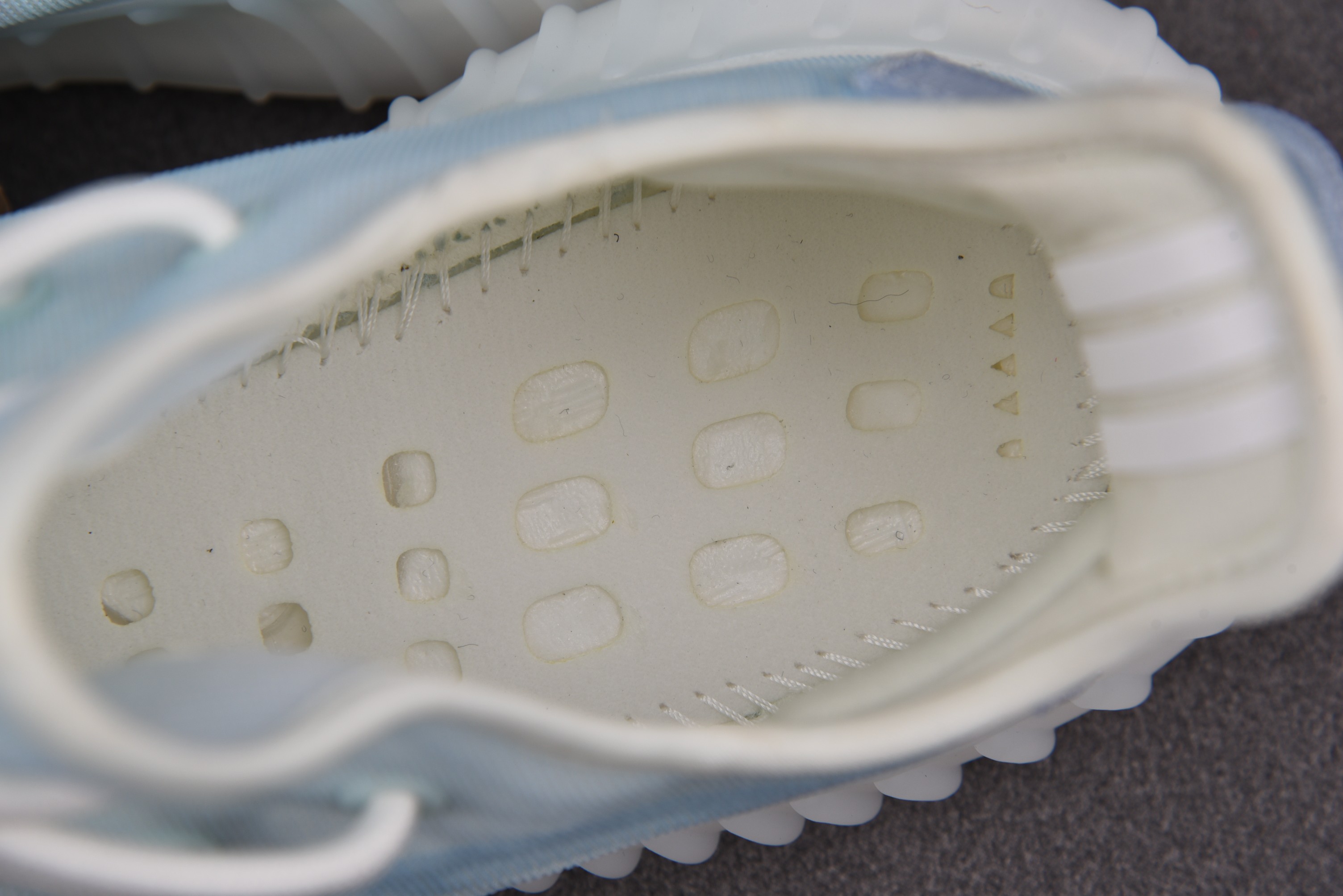 adidas Yeezy Boost 350 V2 Mono Ice