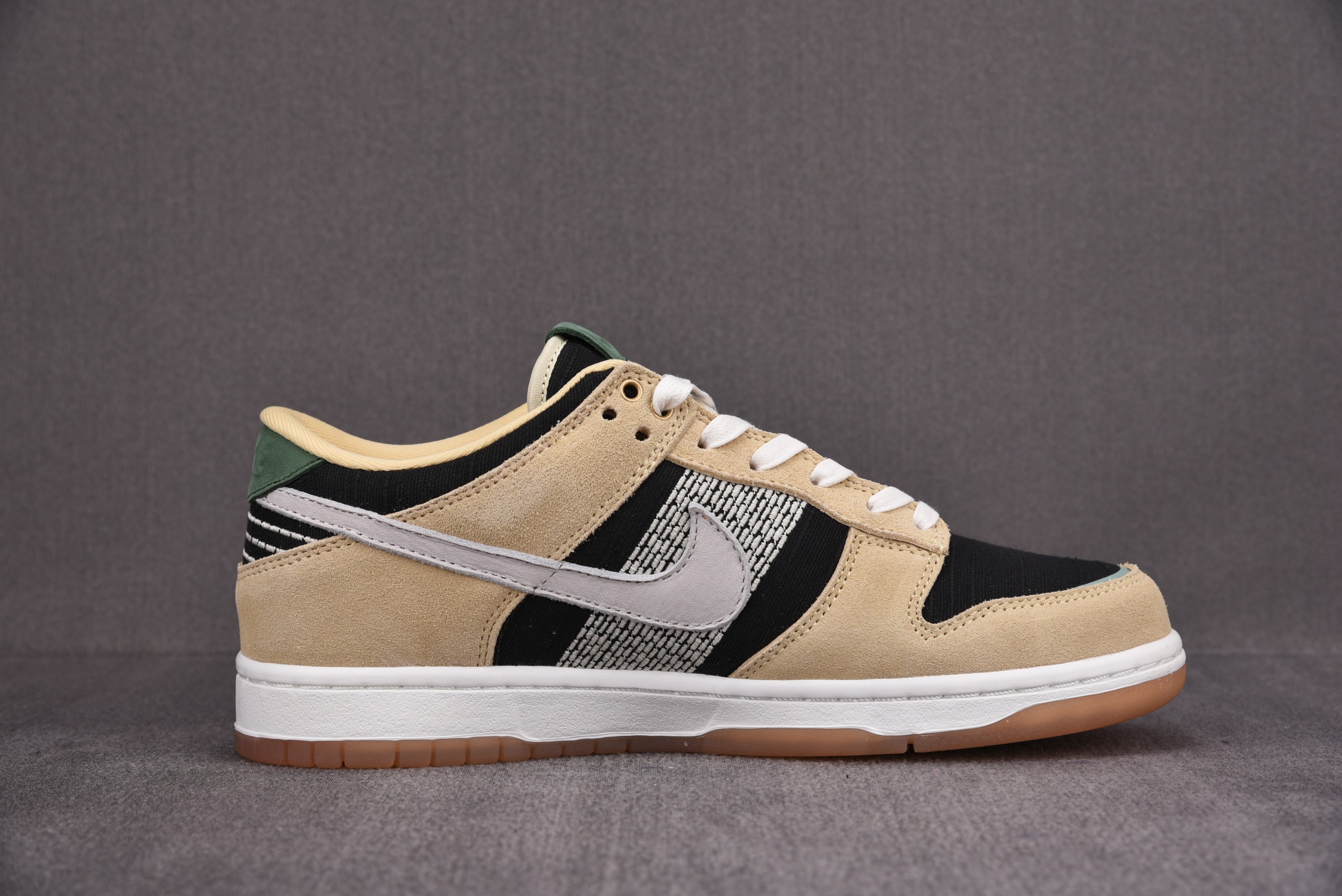 Nike Dunk Low Rooted in Peace