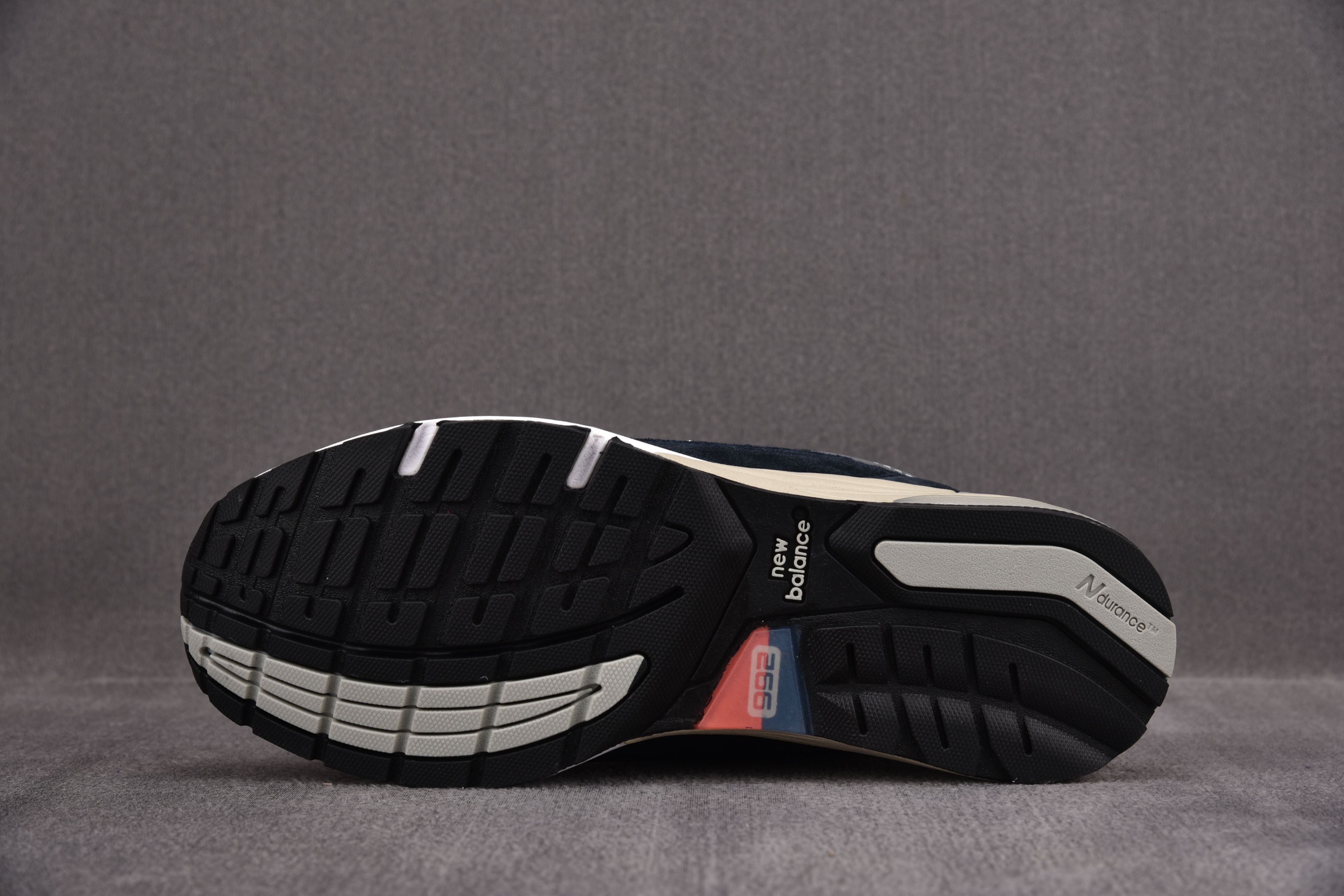 New Balance 992 Navy Grey