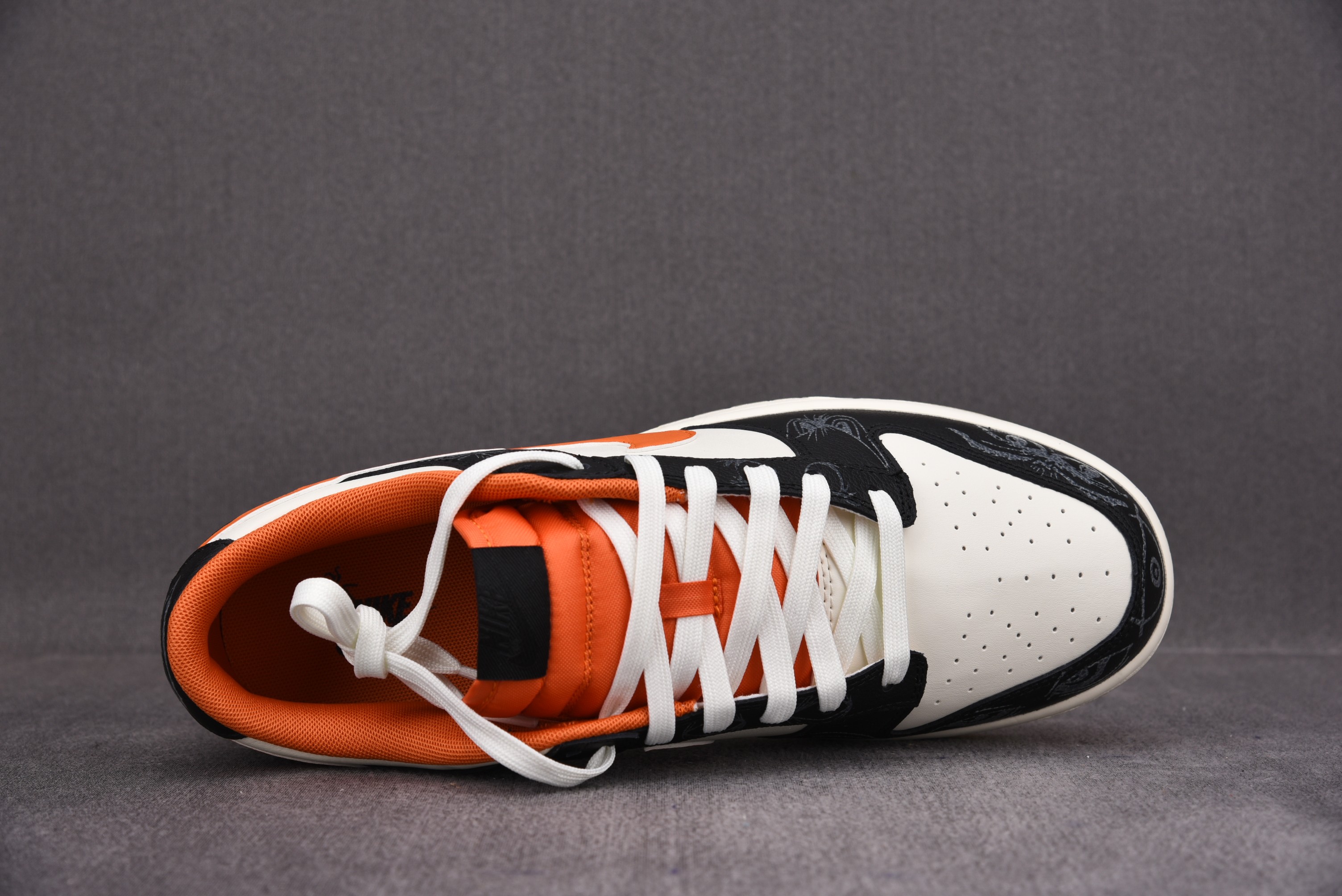 Nike Dunk Low PRM Halloween (2021)