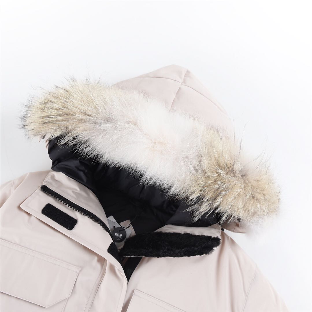 09 Canada Gooxx Expedition 4660L White Female