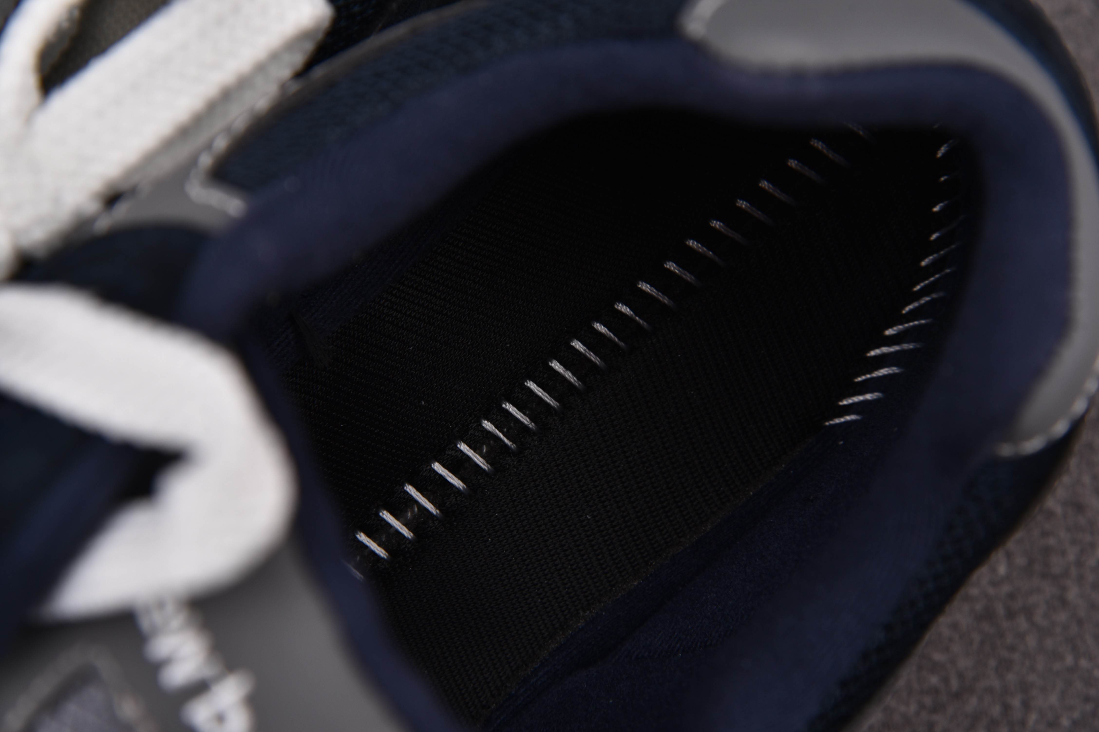 New Balance 992 Navy Grey