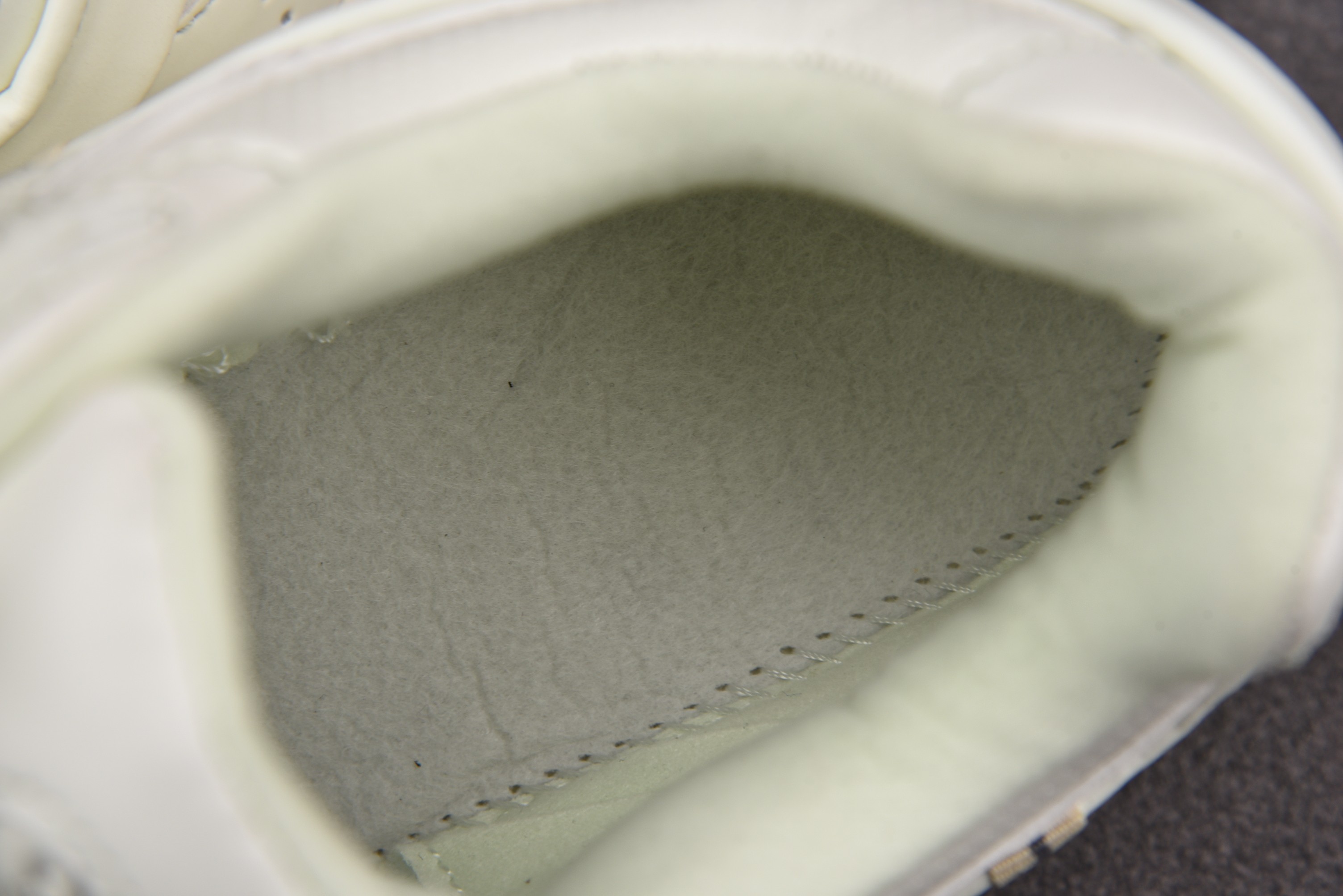 New Balance 2002R Glow