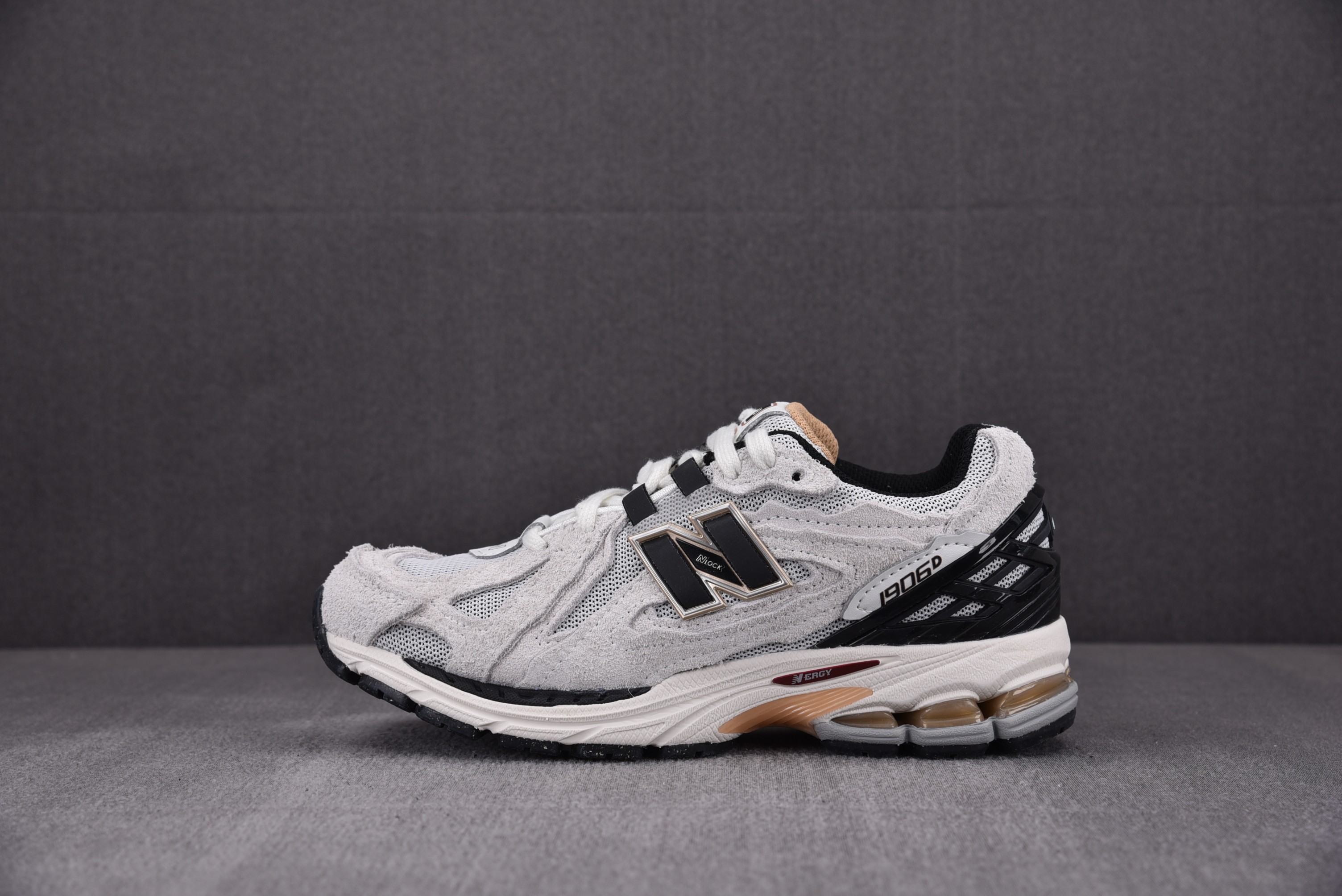 New Balance M1906DC Reflection/Black