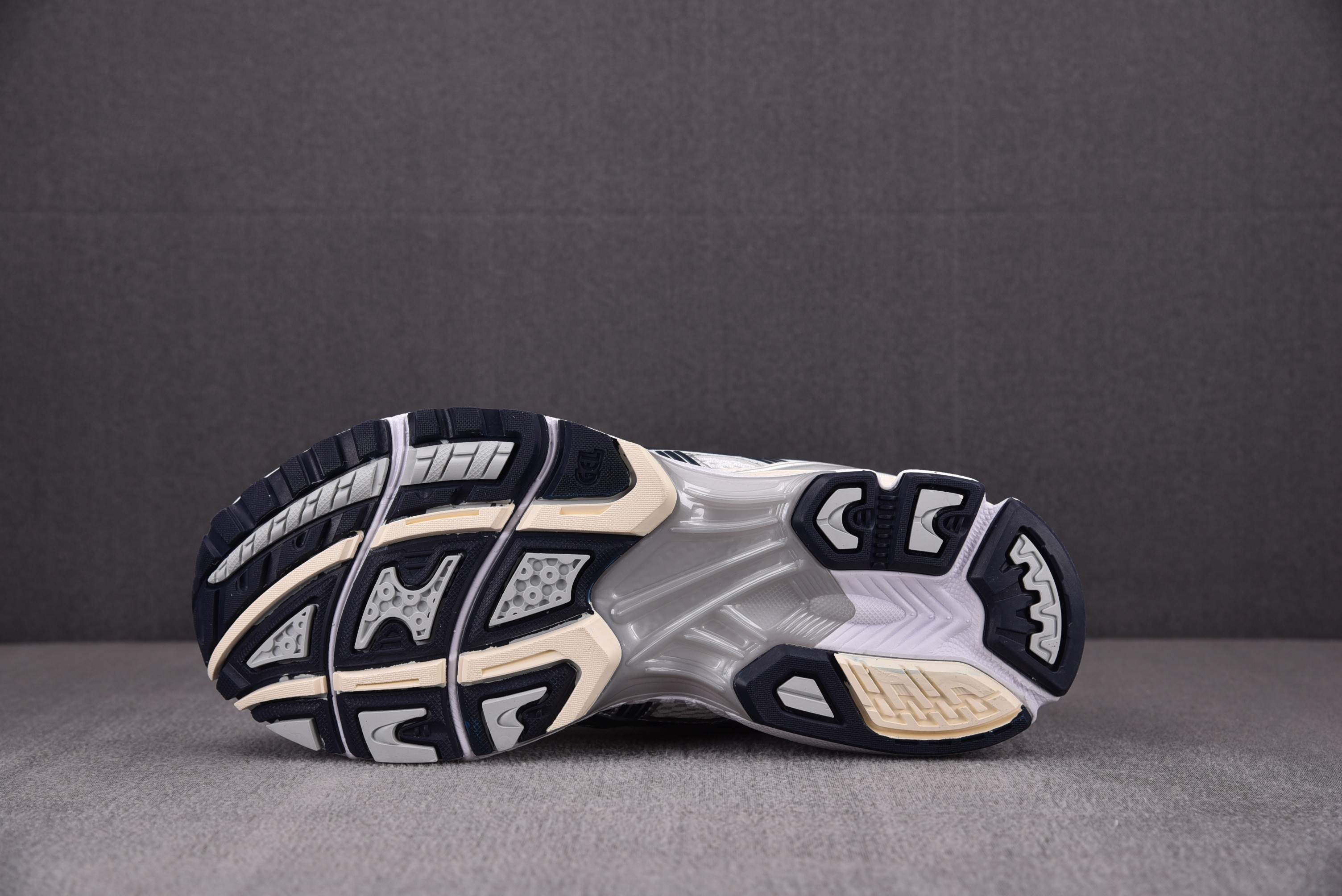 ASICS Gel-Kayano 14 White Midnight