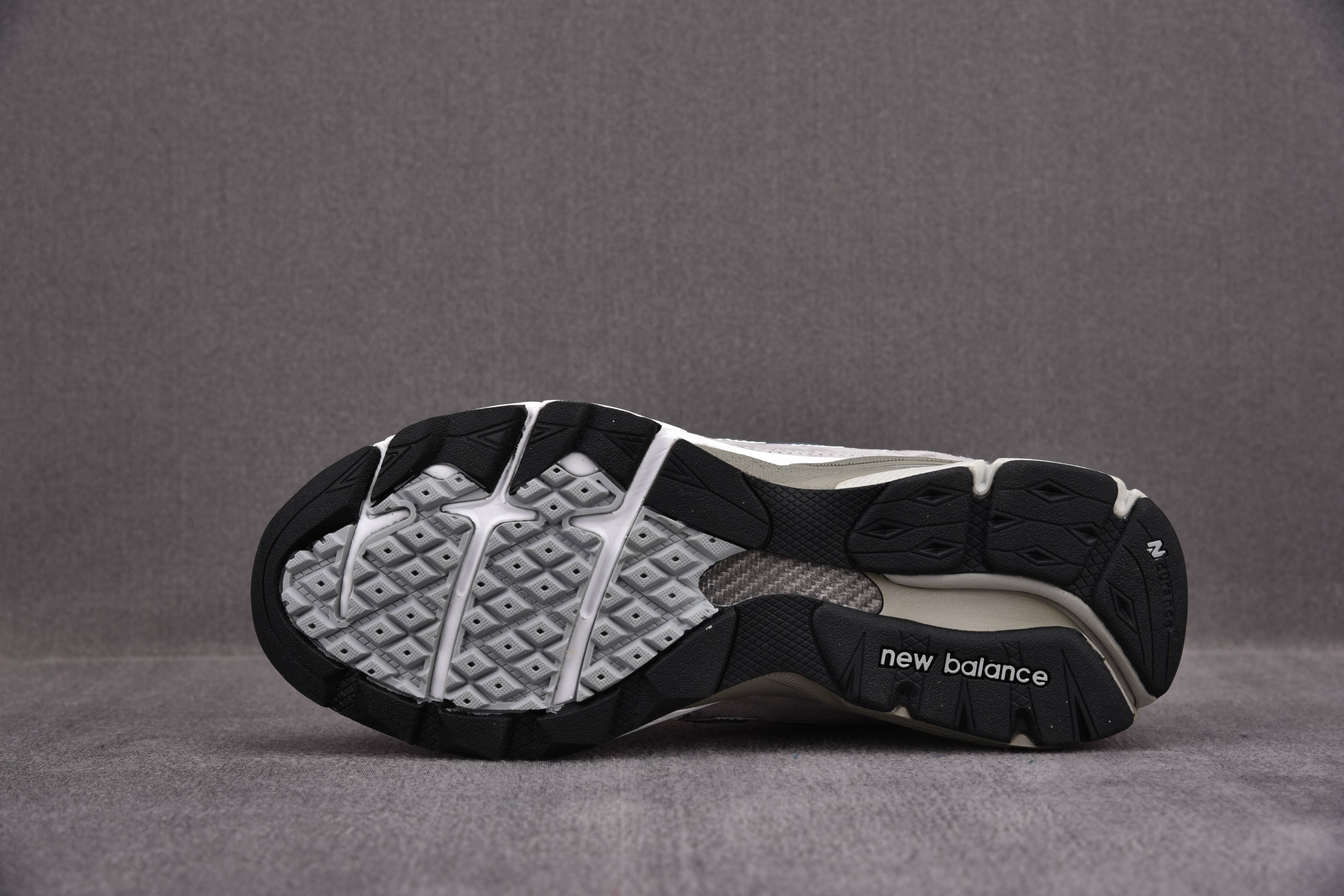 New Balance 990 V3 USA Grey