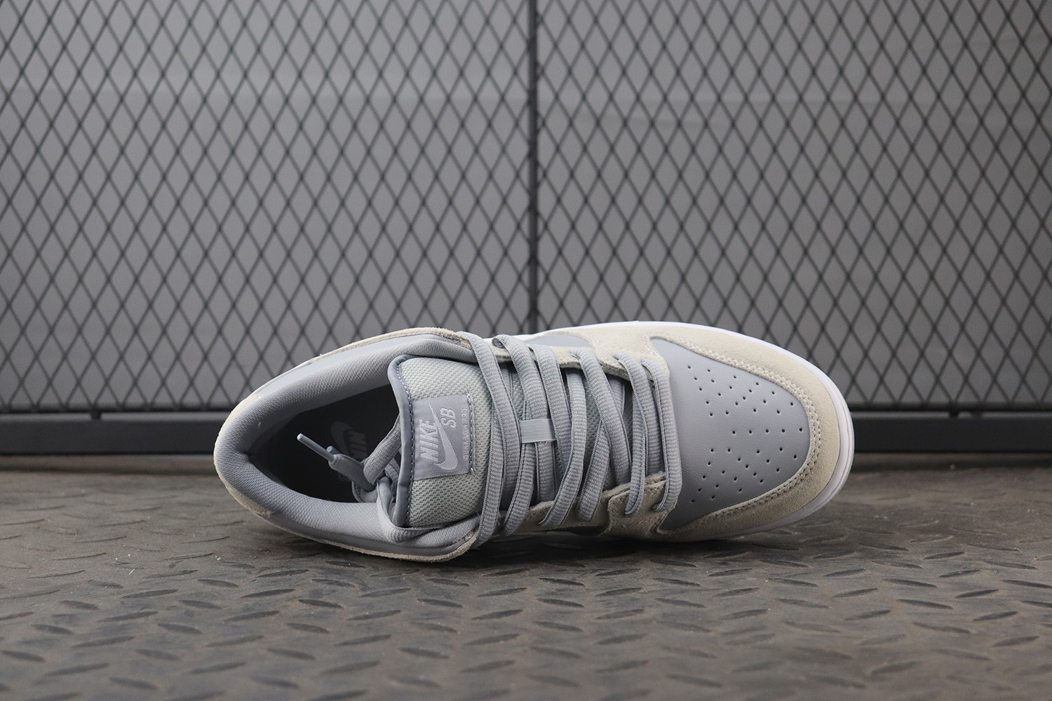 【Clearance】 Nike SB Dunk Low Summit White Wolf Grey（US4.5）