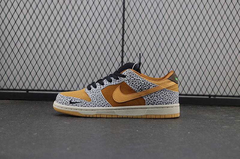 Nike SB Dunk Low Safari