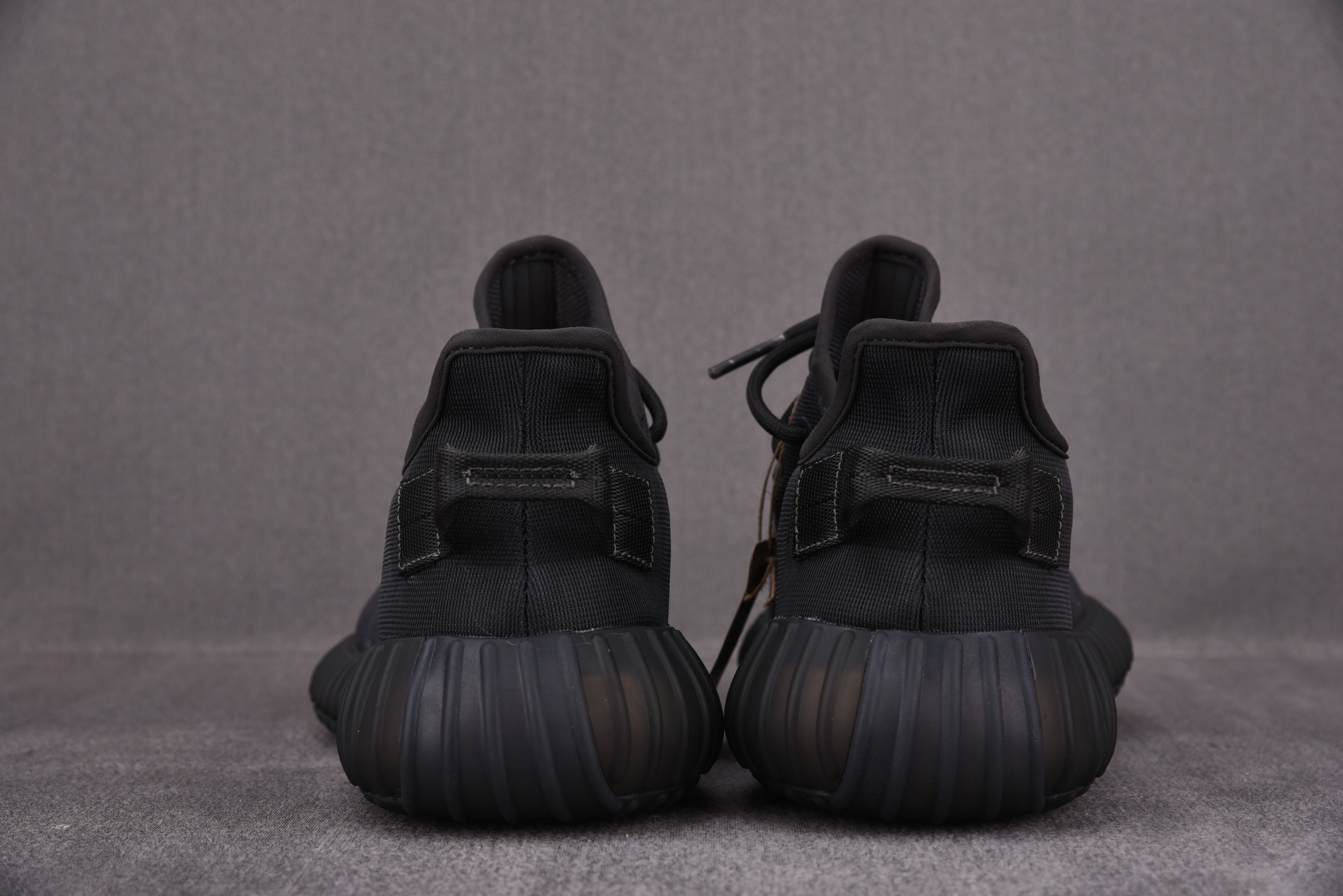 adidas Yeezy Boost 350 V2 Mono Cinder