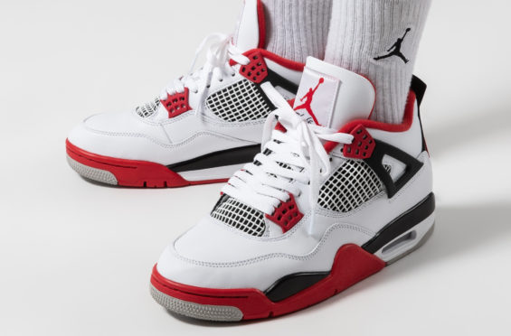 【Clearance】 Jordan 4 Retro Fire Red (2020)（US10）