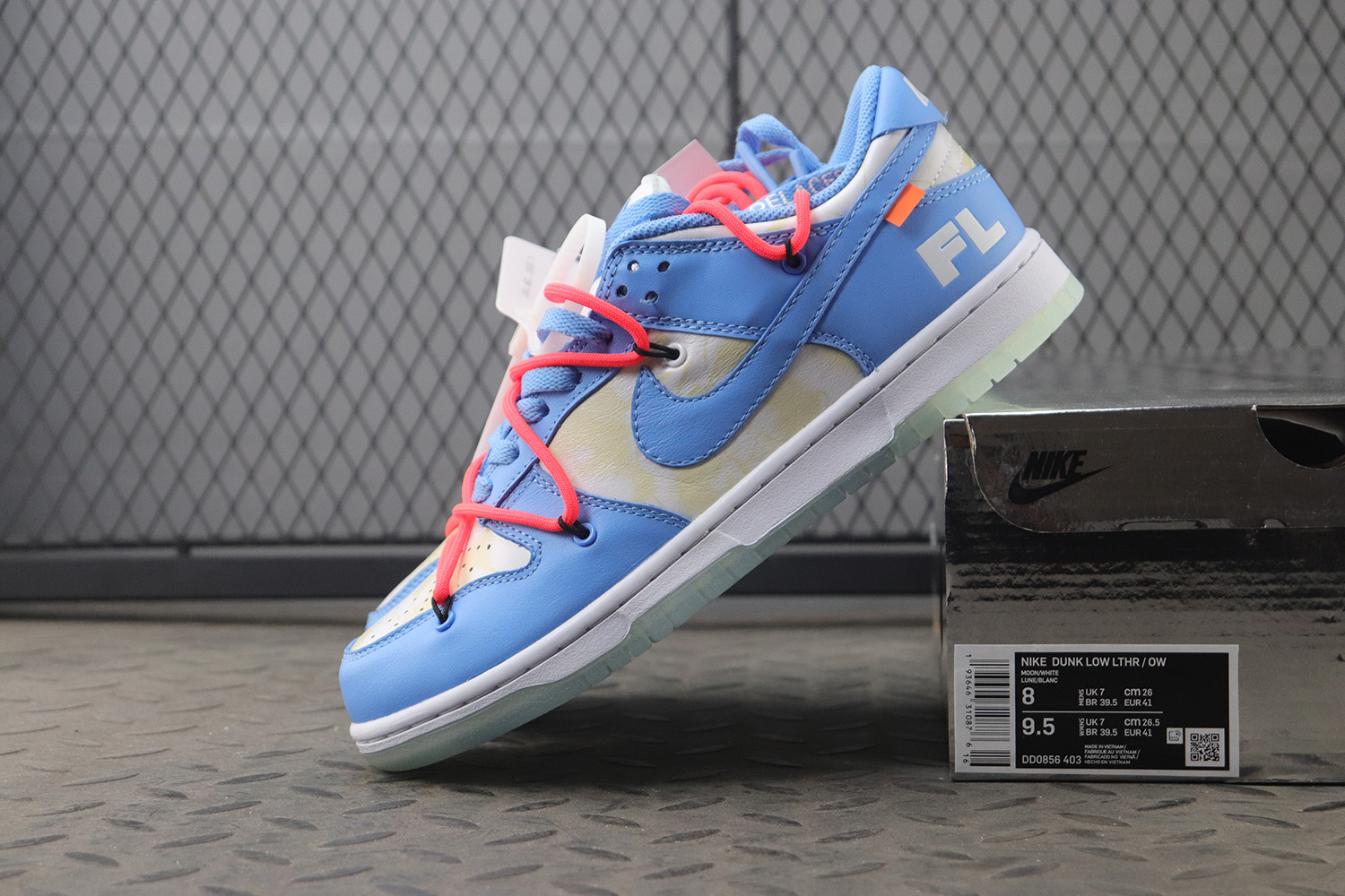 Nike Dunk Low SB Off White X Futura X SB 'UNC'