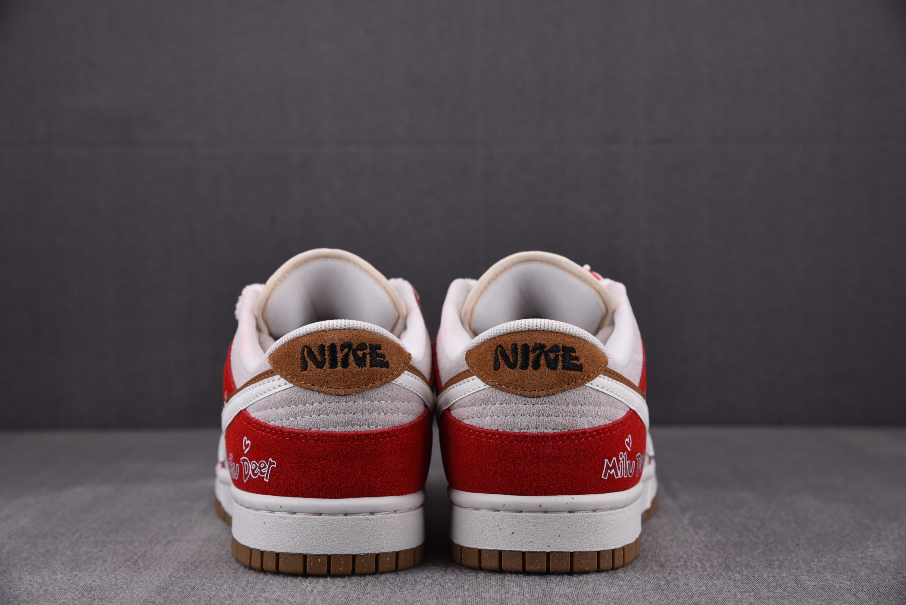 Nike SB Dunk Low 85 Christmas Red White Brown