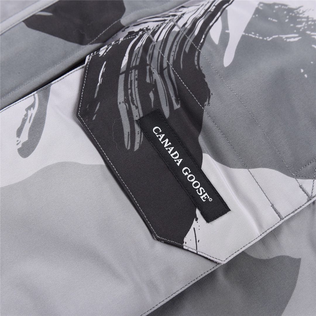 09 Canada Gooxx Expedition 4660L White Grey Camouflage