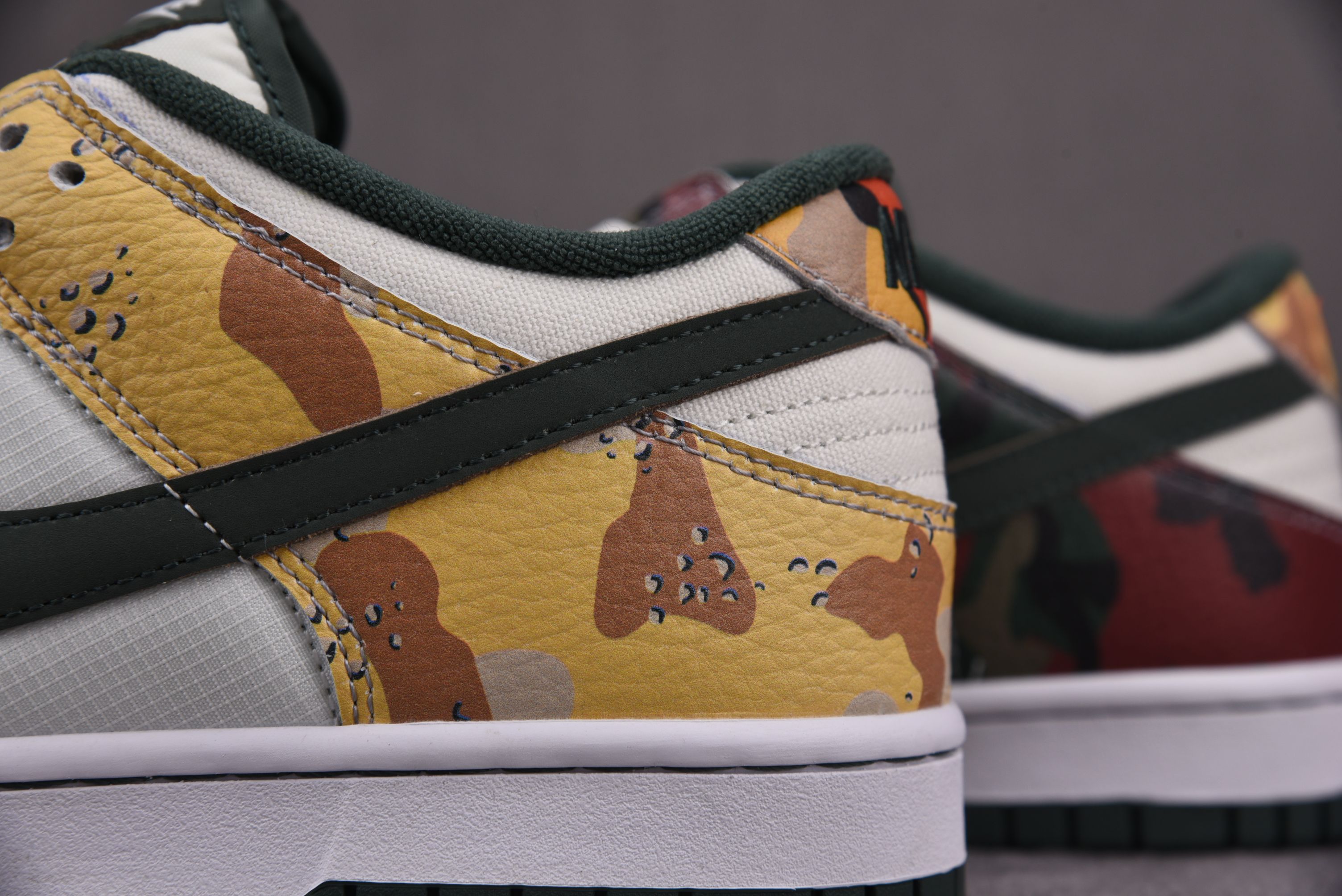 Nike Dunk Low SE Sail Multi-Camo