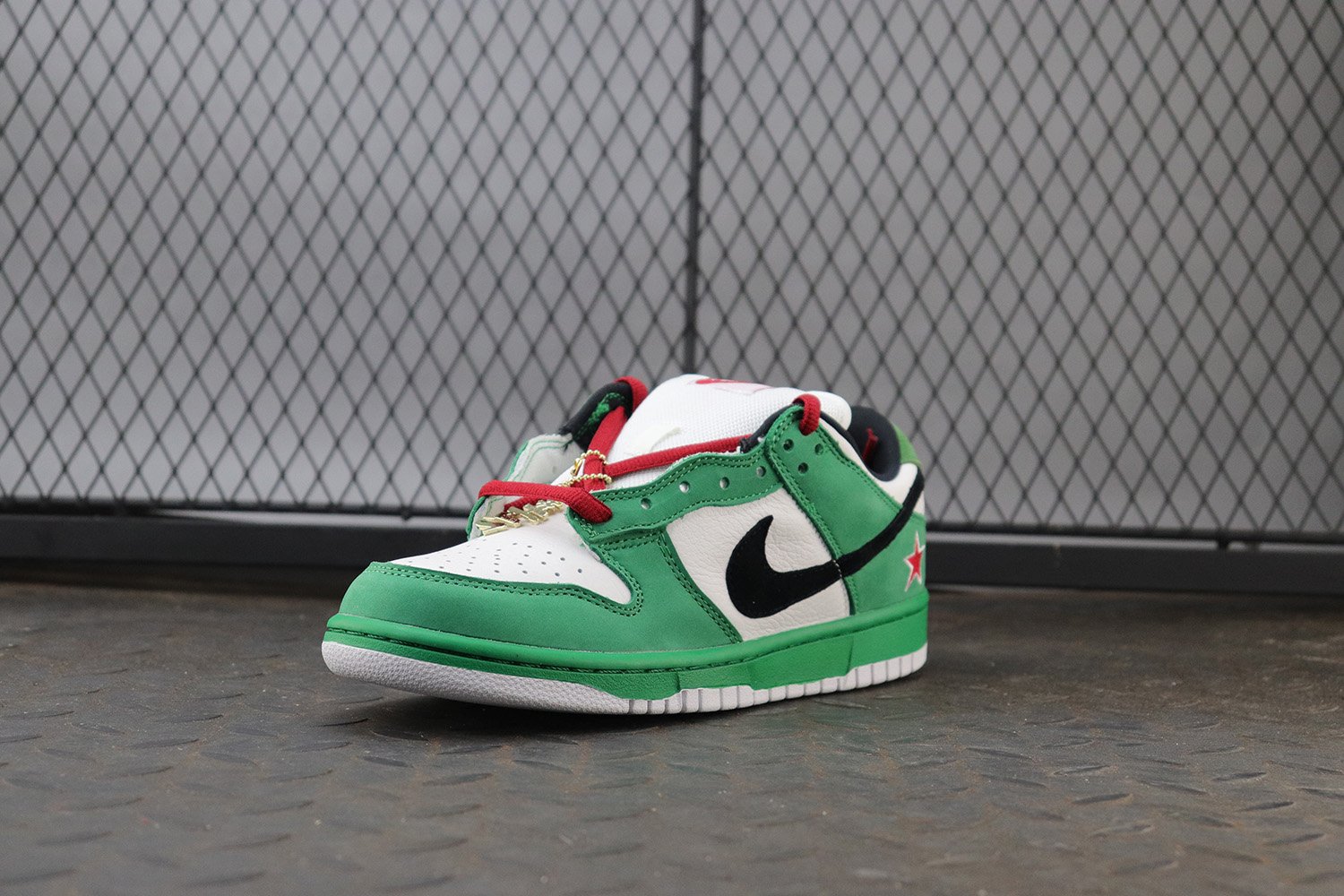 Nike SB Dunk Low Pro Heineken