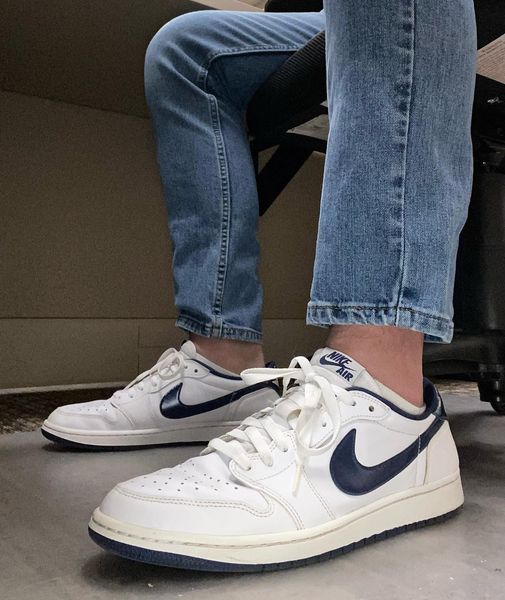 Jordan 1 Retro Low Metallic Blue