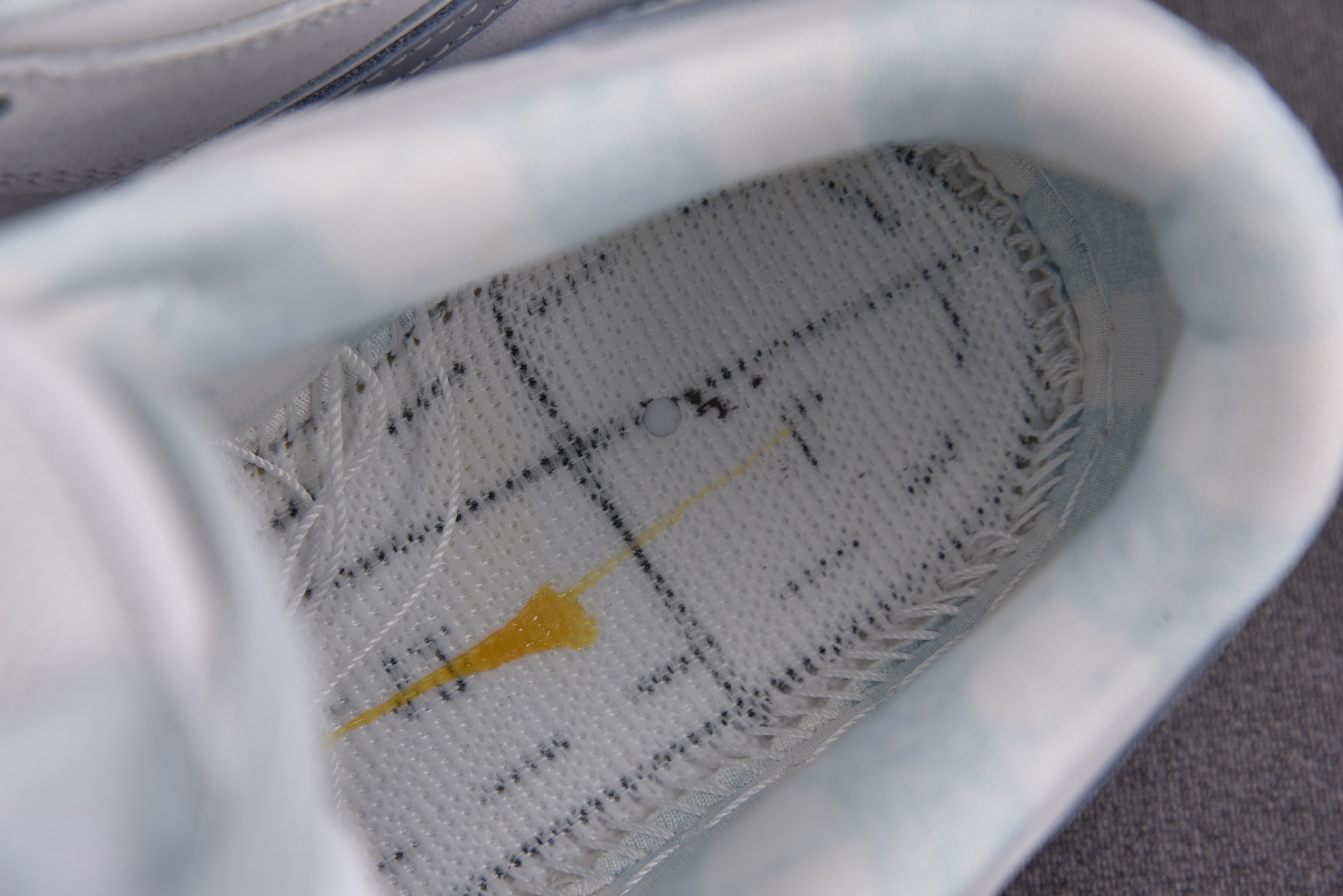 Nike SB Dunk Low White Lobster (Friends and Family)(Black Ruber Ring)