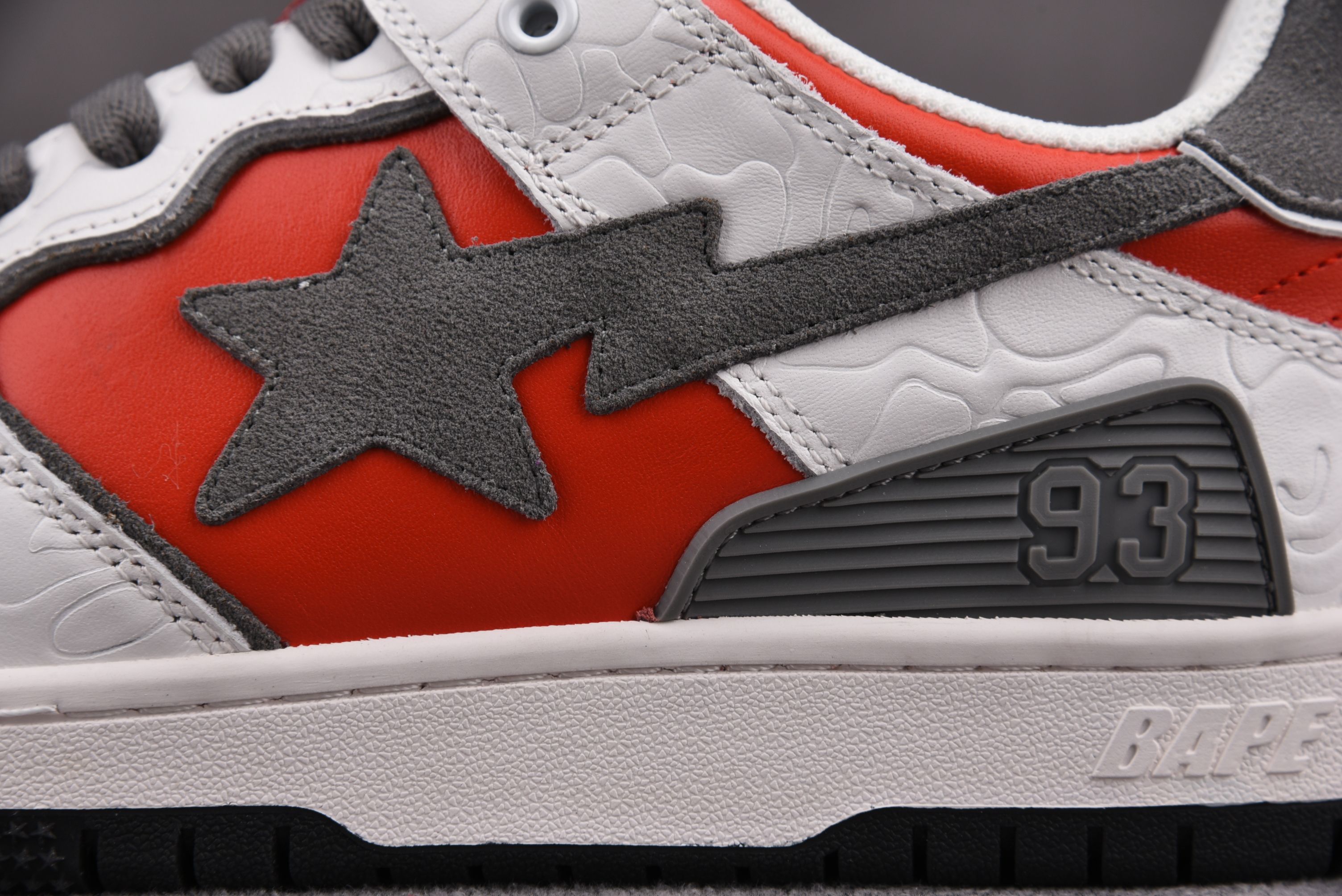 A Bathing Ape Bape SK8 Sta White Red