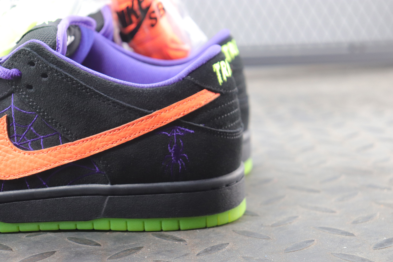 Nike SB Dunk Low Night of Mischief Halloween (Regular Box)