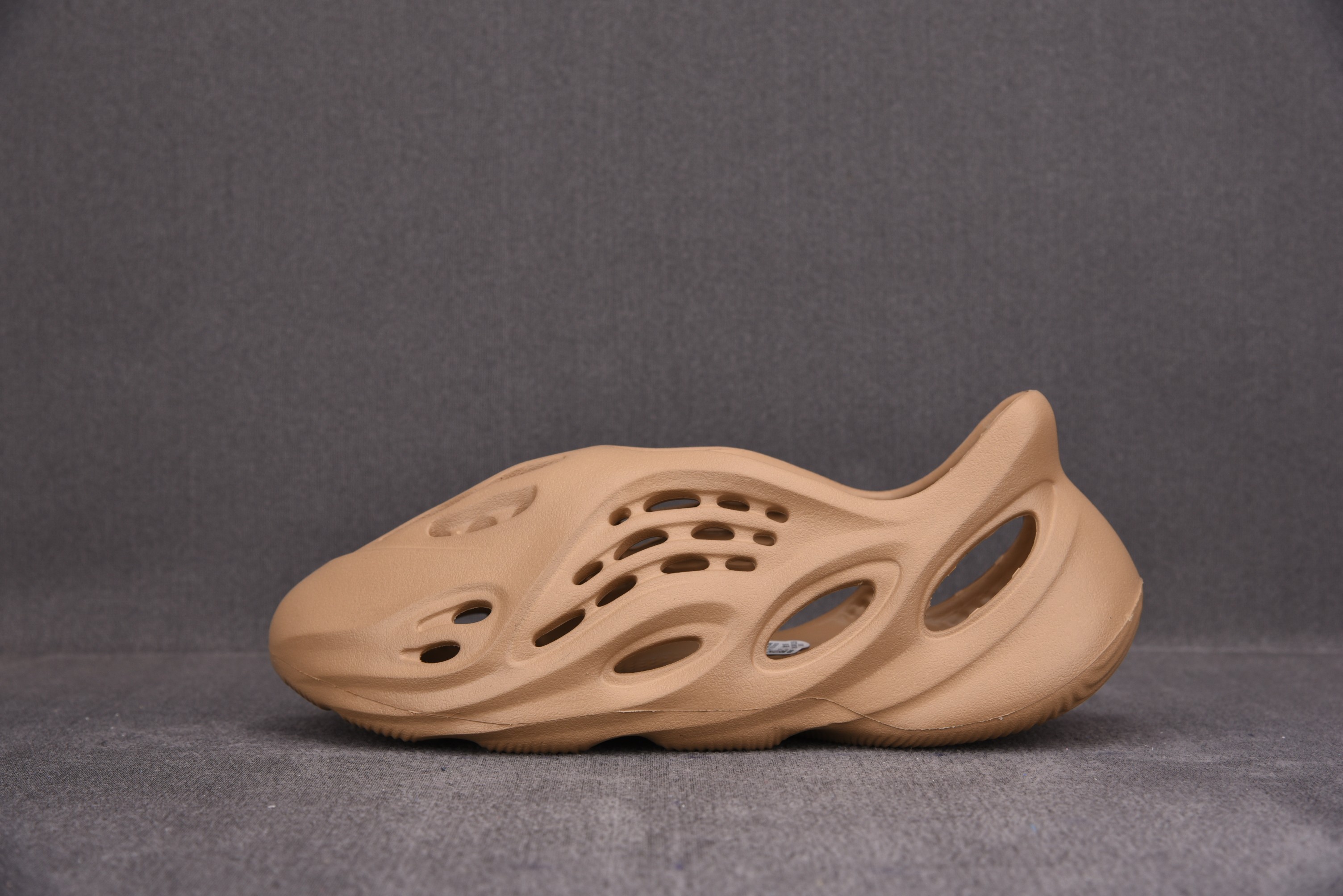 adidas Yeezy Foam RNNR Ochre (One Size Smaller!!)