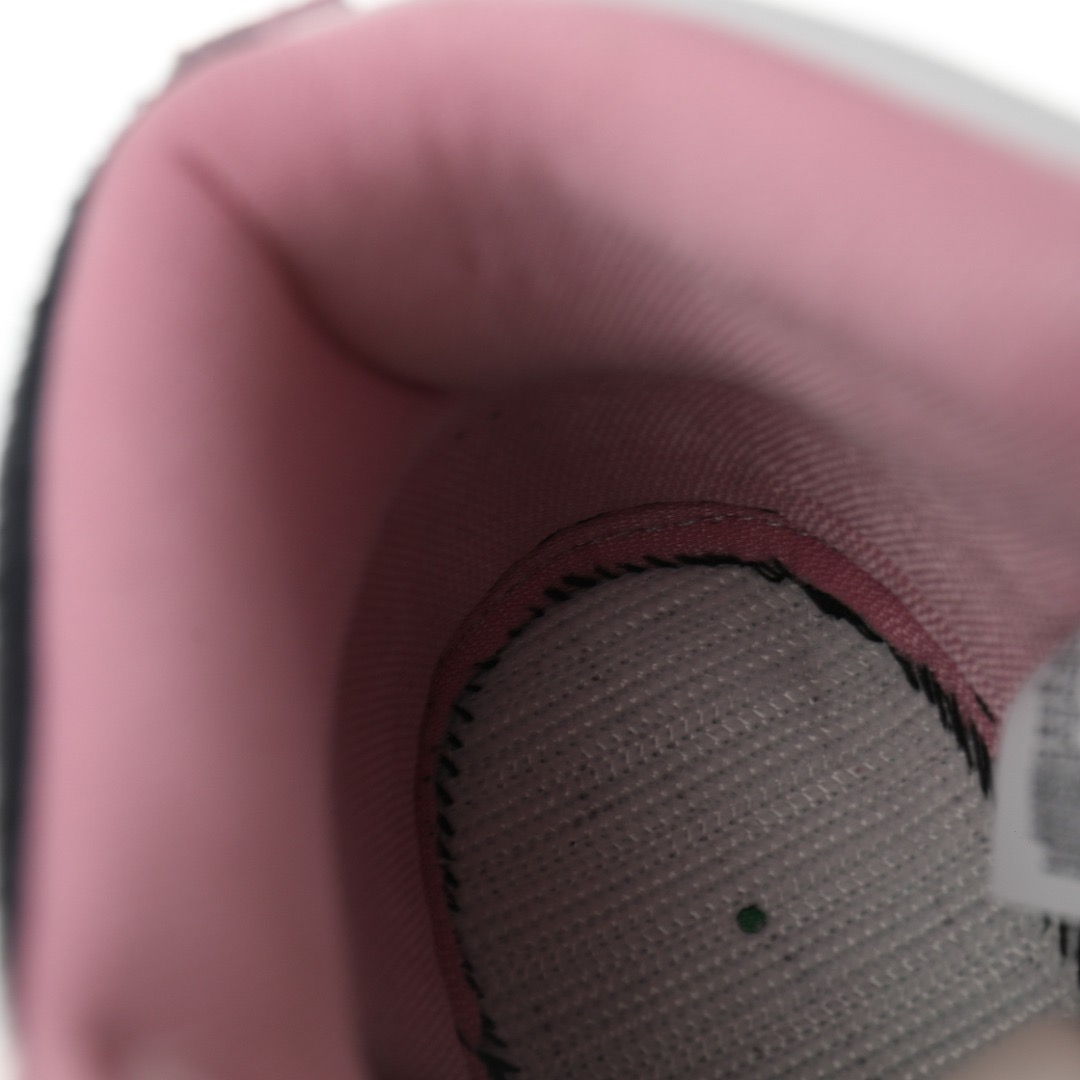 Nike SB Dunk HighInvert Celtics