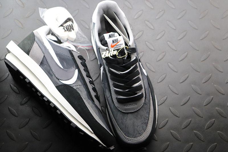 Nike LD Waffle Sacai Dark Grey