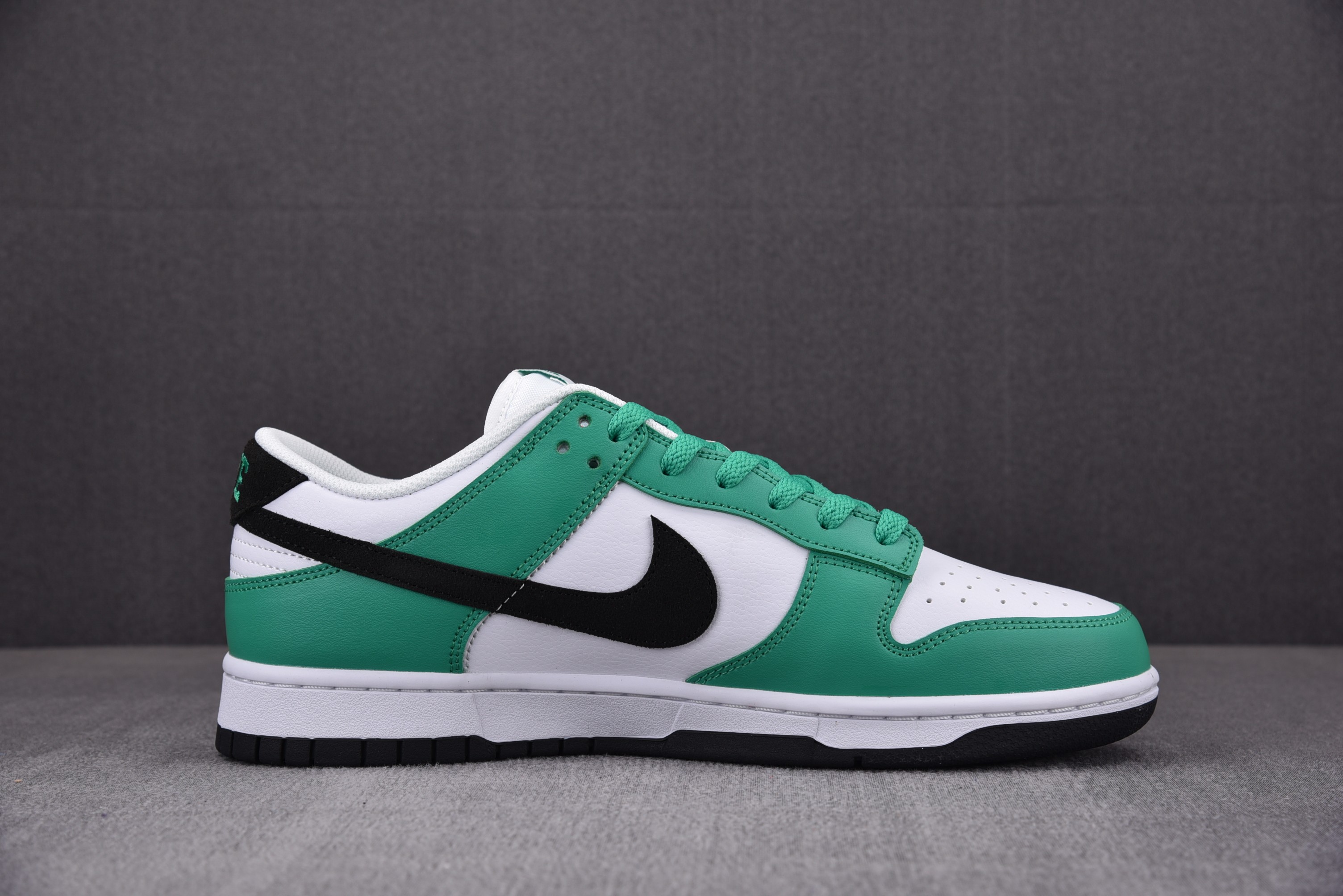 Nike Dunk Low Celtics