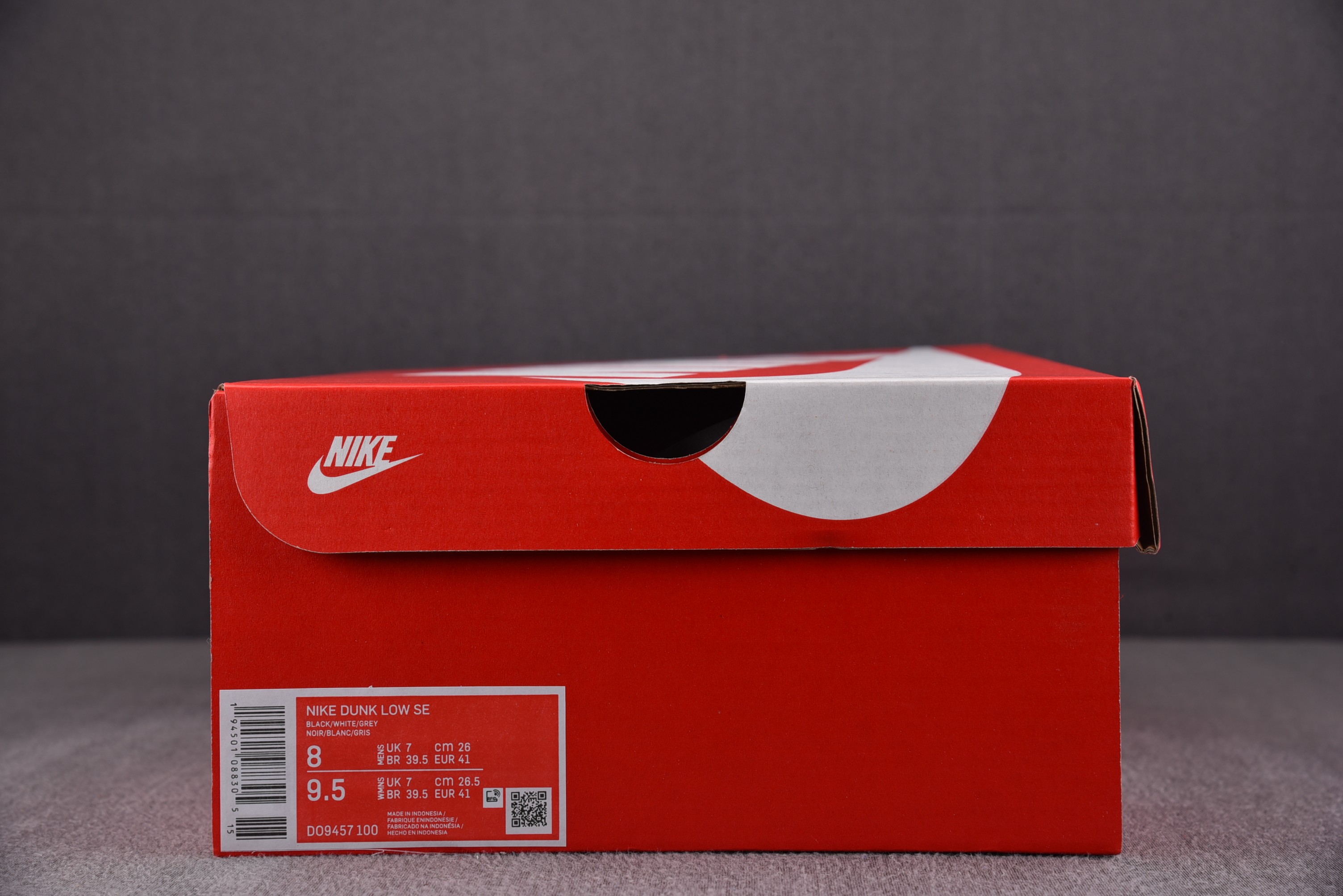 NK Dunk Low SE Confession Graffiti